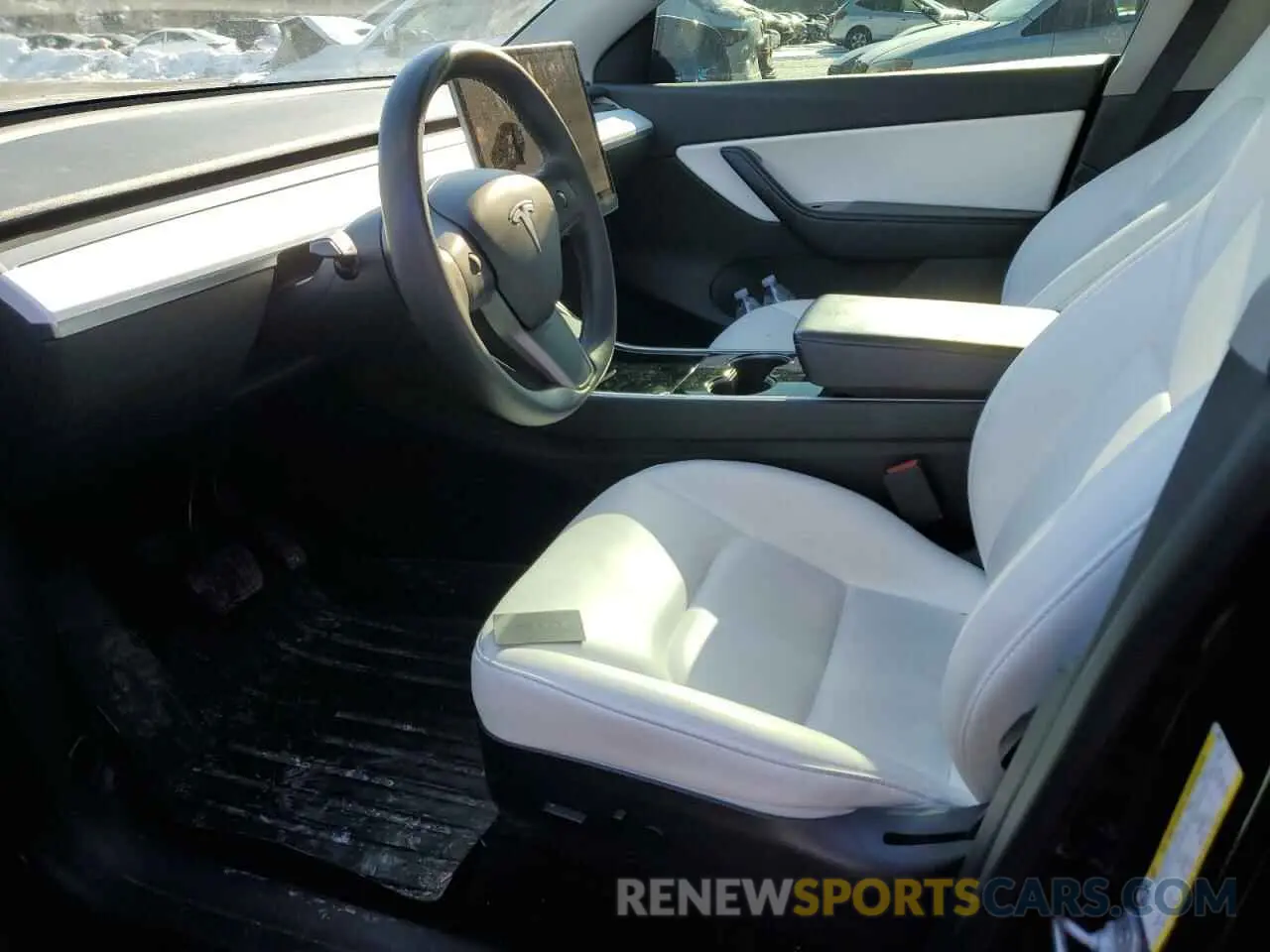 7 Photograph of a damaged car 5YJYGDEE8LF036857 TESLA MODEL Y 2020