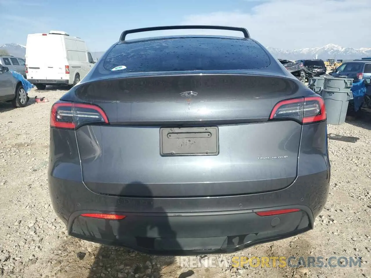 6 Photograph of a damaged car 5YJYGDEE8LF045798 TESLA MODEL Y 2020