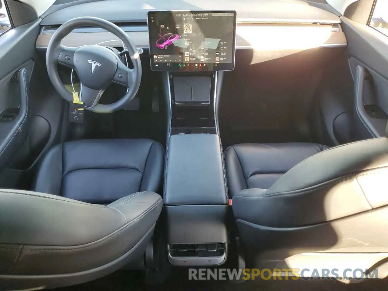 8 Photograph of a damaged car 5YJYGDEE8LF051004 TESLA MODEL Y 2020