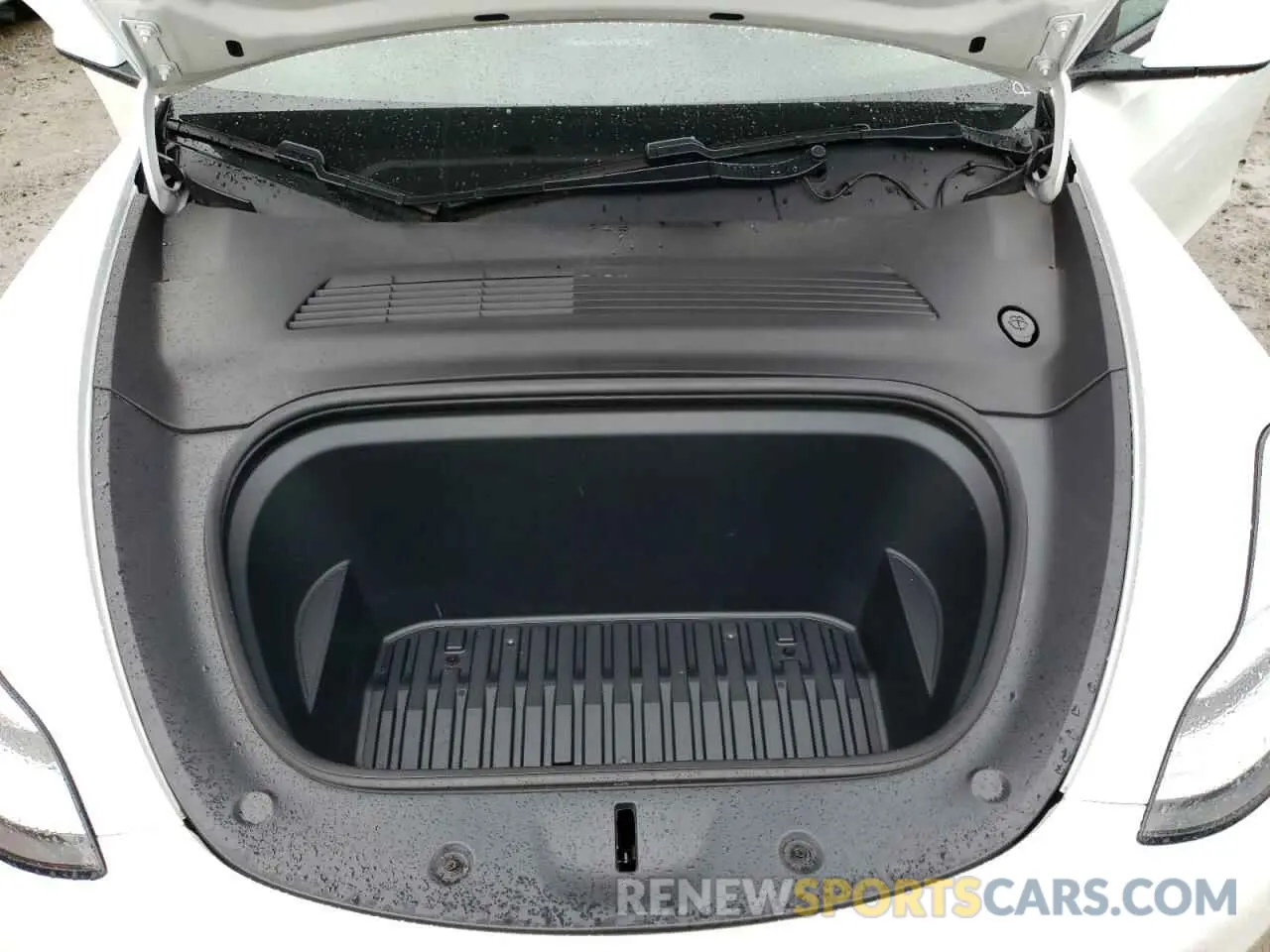 12 Photograph of a damaged car 5YJYGDEE8LF052881 TESLA MODEL Y 2020
