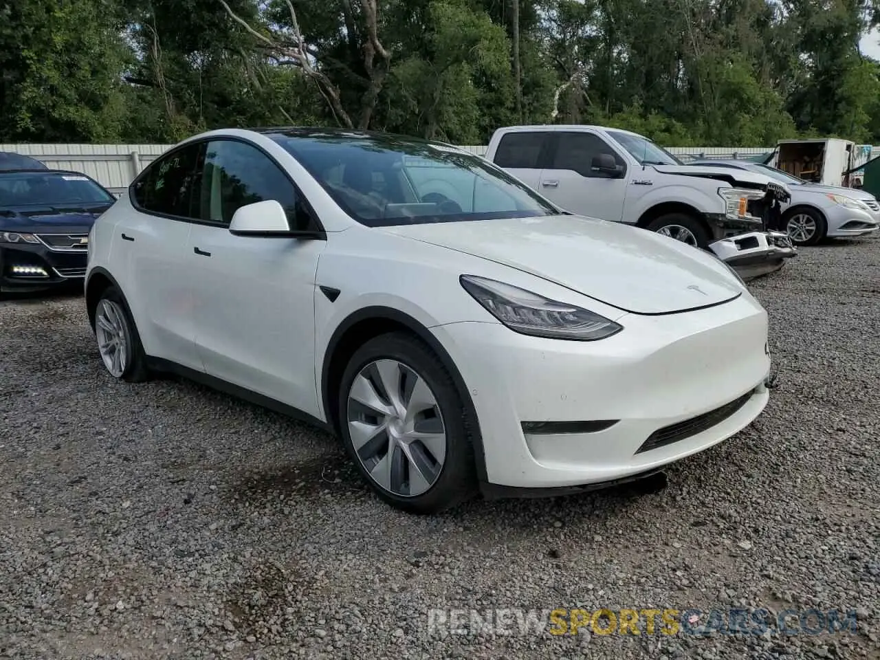 4 Photograph of a damaged car 5YJYGDEE8LF055974 TESLA MODEL Y 2020