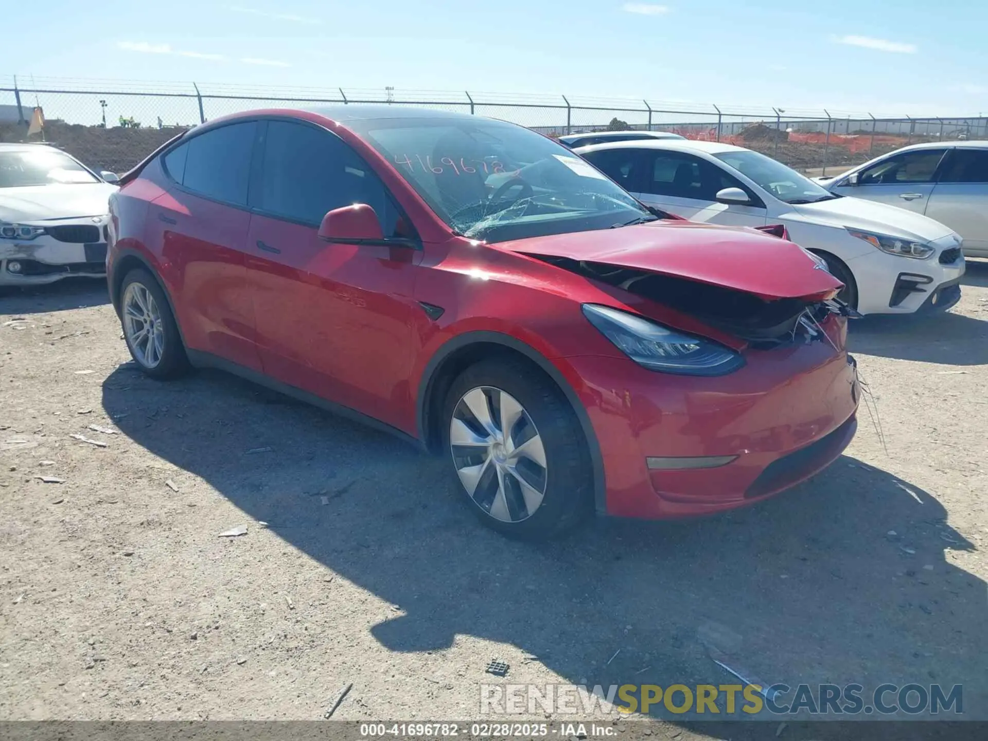 1 Photograph of a damaged car 5YJYGDEE9LF009523 TESLA MODEL Y 2020