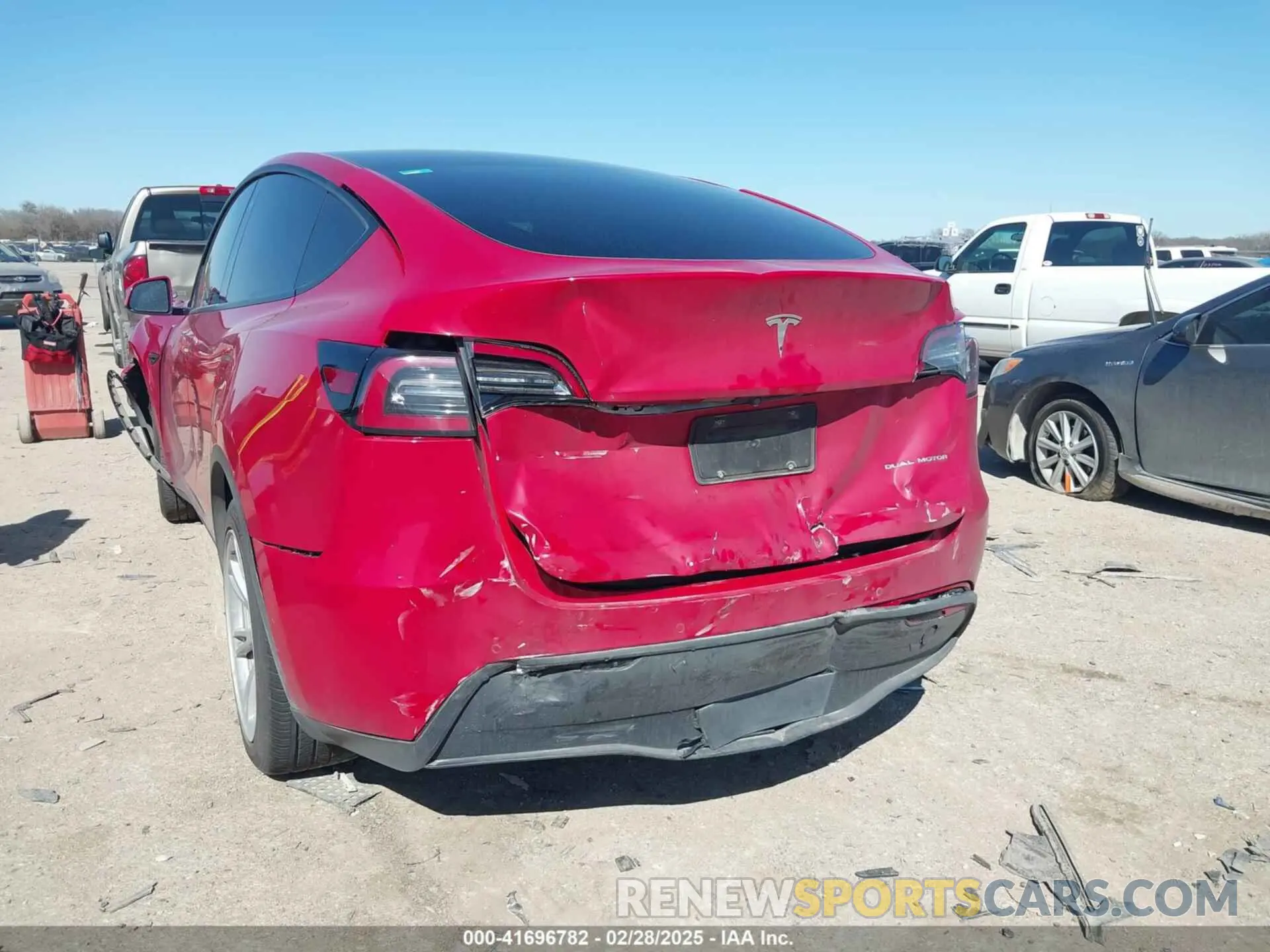 18 Photograph of a damaged car 5YJYGDEE9LF009523 TESLA MODEL Y 2020
