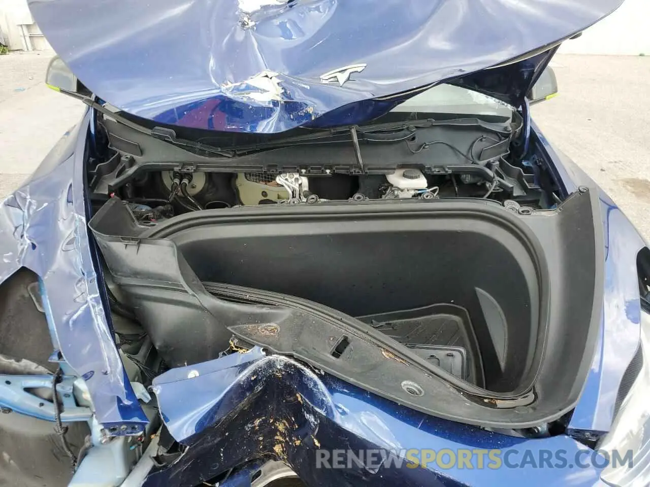 11 Photograph of a damaged car 5YJYGDEE9LF012681 TESLA MODEL Y 2020