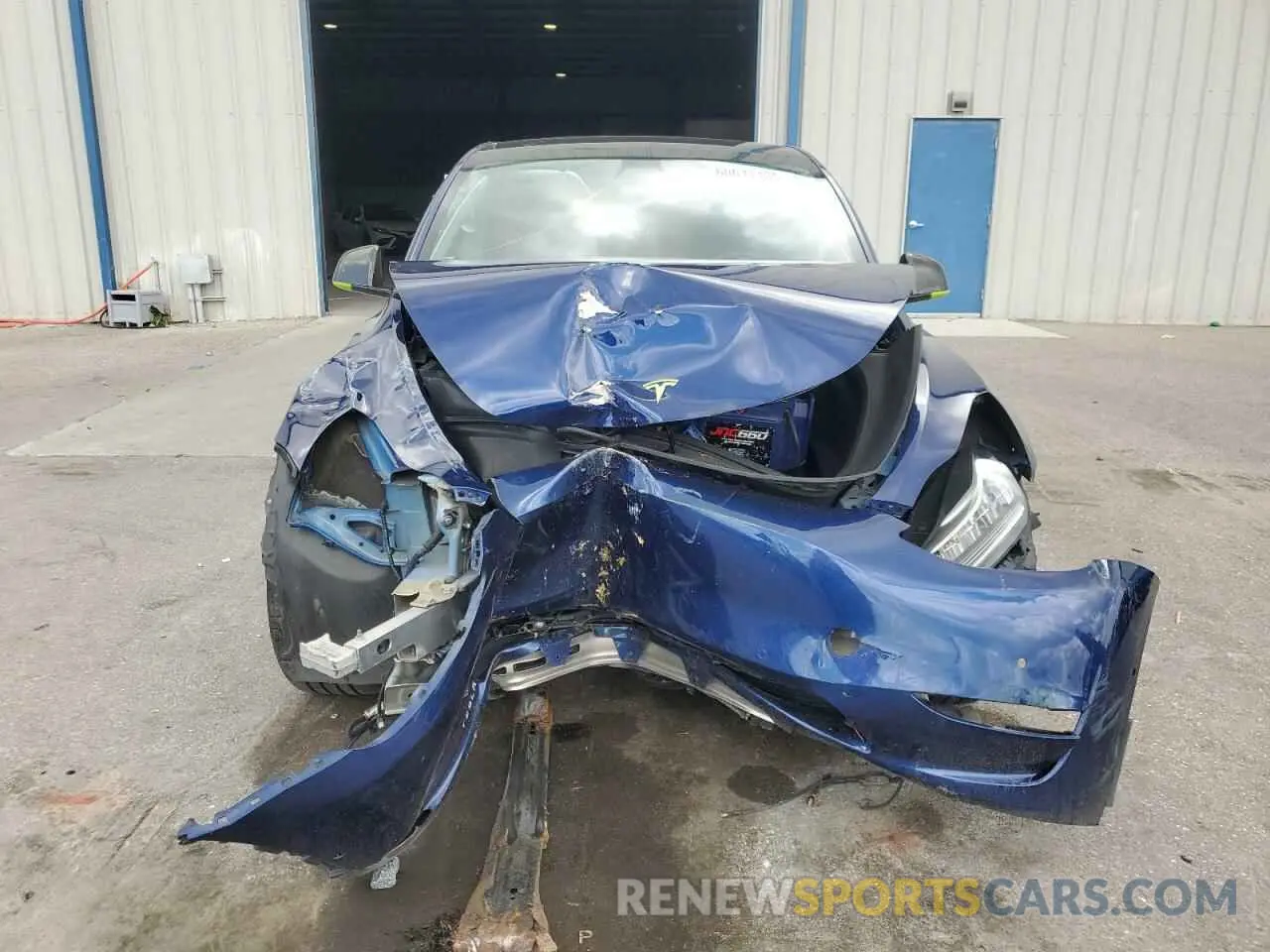 5 Photograph of a damaged car 5YJYGDEE9LF012681 TESLA MODEL Y 2020