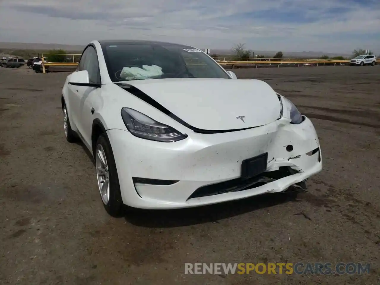 1 Photograph of a damaged car 5YJYGDEE9LF015211 TESLA MODEL Y 2020