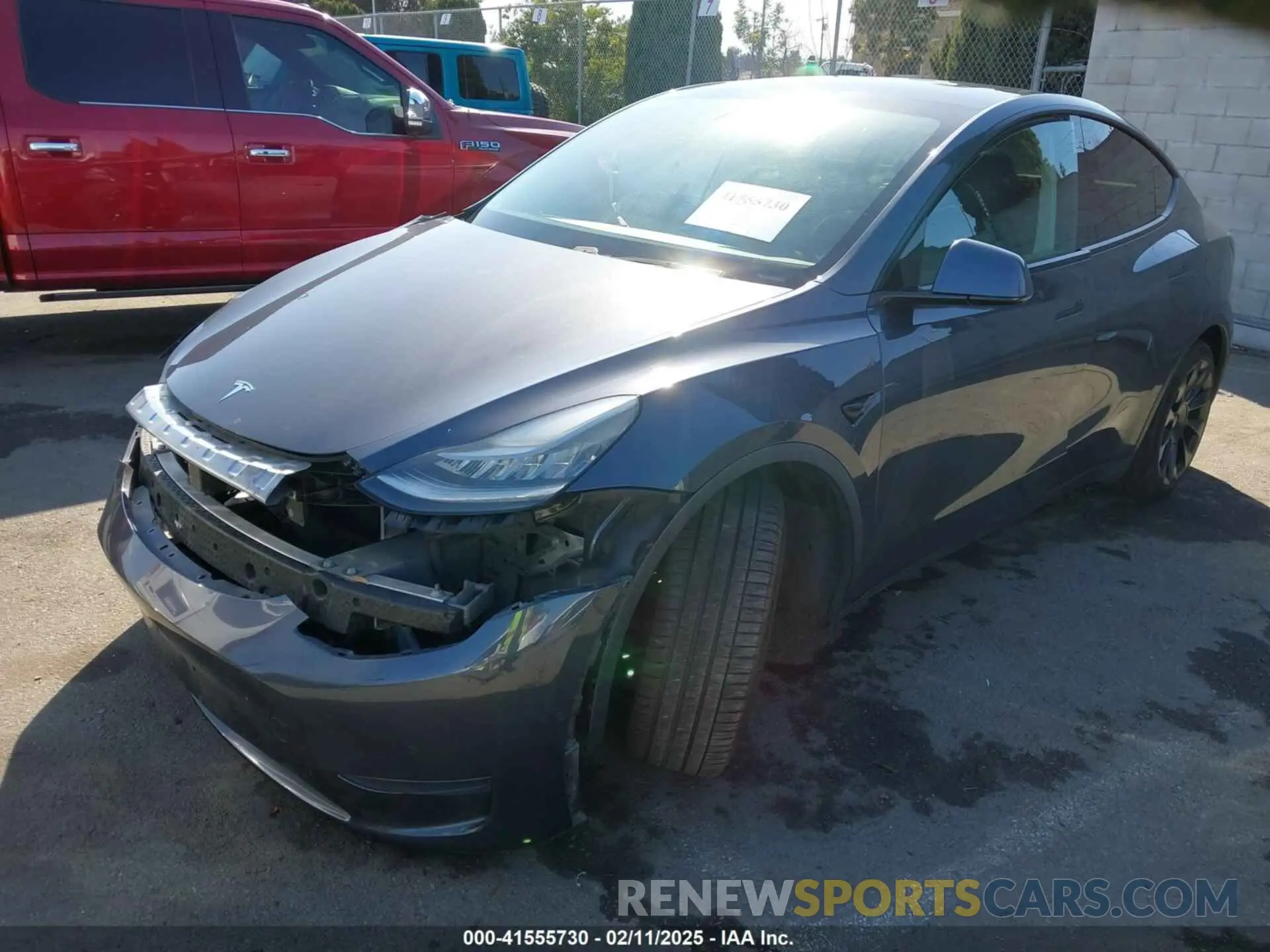 2 Photograph of a damaged car 5YJYGDEE9LF022711 TESLA MODEL Y 2020