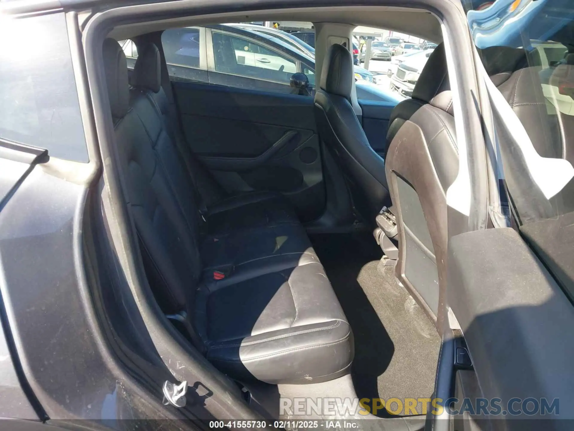 8 Photograph of a damaged car 5YJYGDEE9LF022711 TESLA MODEL Y 2020