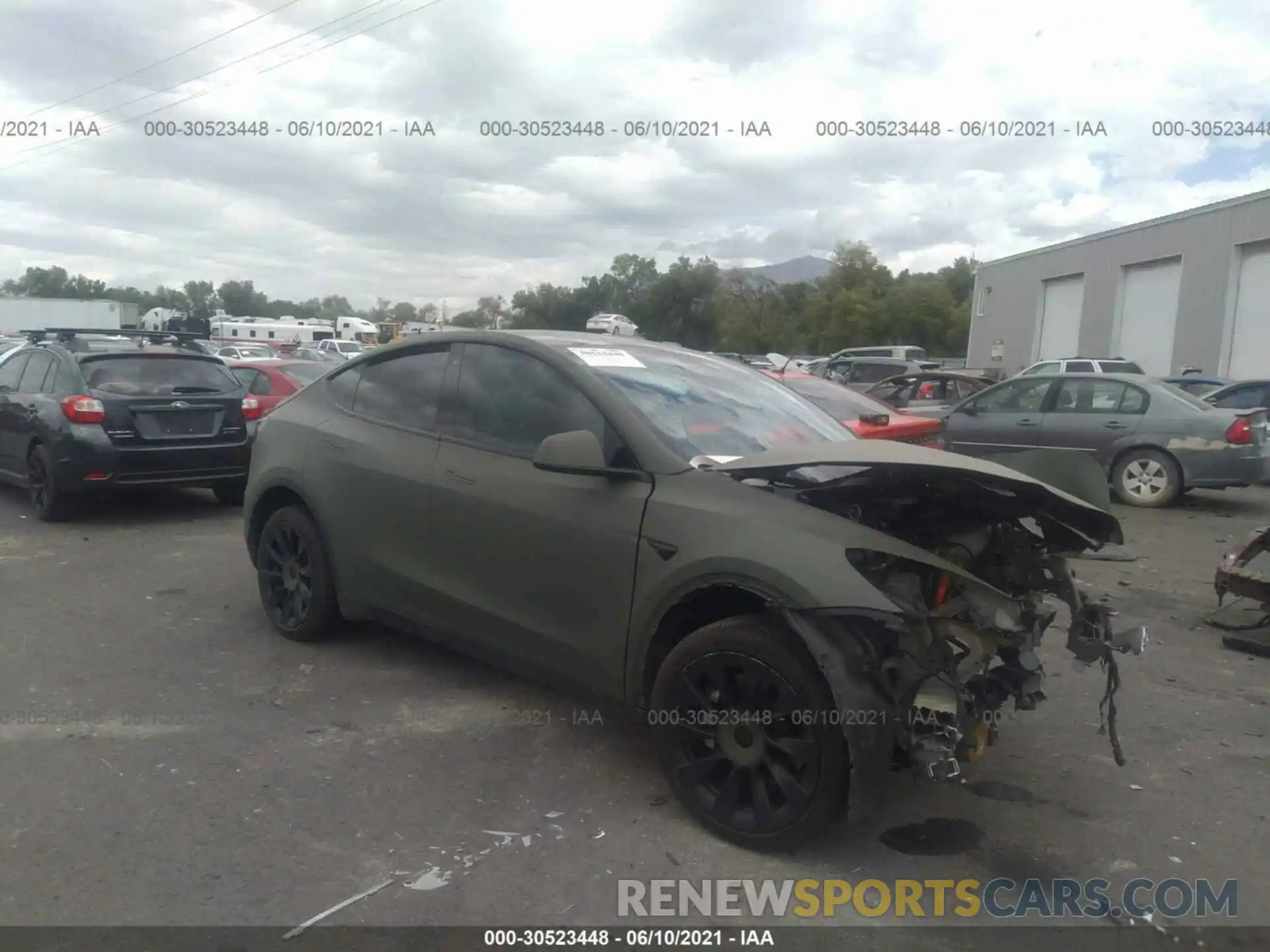 1 Photograph of a damaged car 5YJYGDEE9LF025821 TESLA MODEL Y 2020