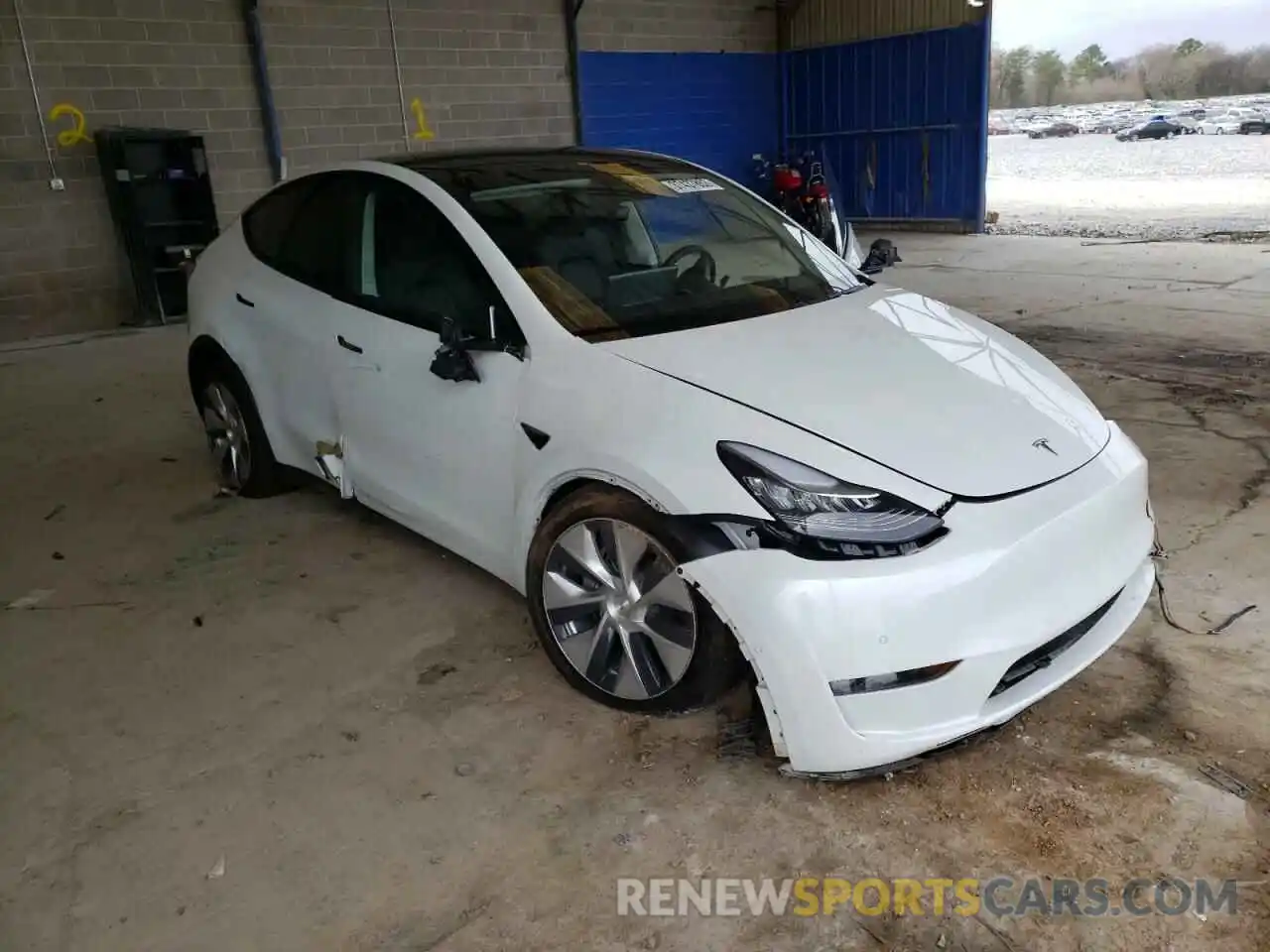 1 Photograph of a damaged car 5YJYGDEE9LF026029 TESLA MODEL Y 2020