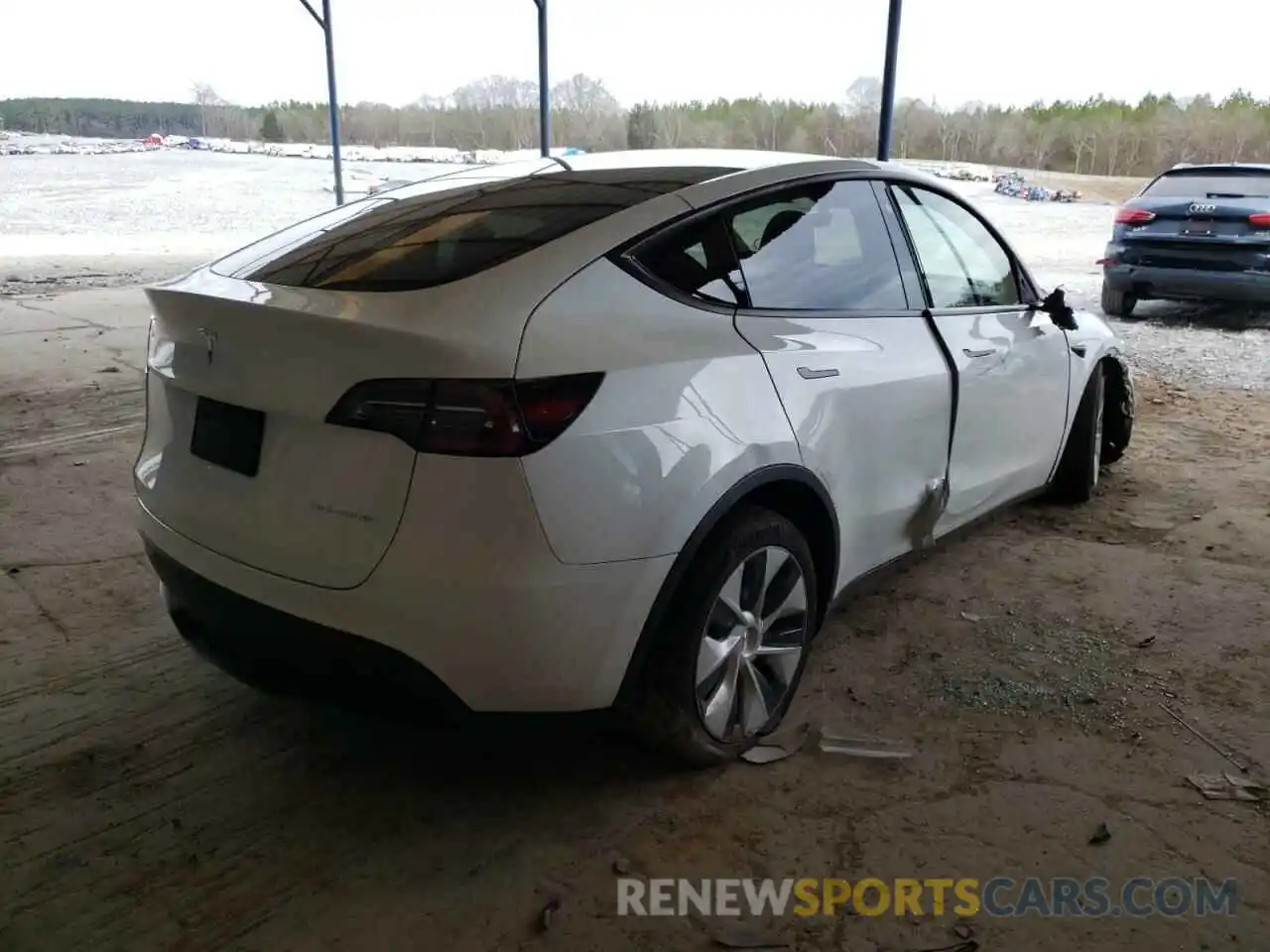 4 Photograph of a damaged car 5YJYGDEE9LF026029 TESLA MODEL Y 2020