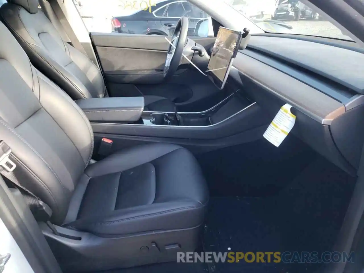 5 Photograph of a damaged car 5YJYGDEE9LF029691 TESLA MODEL Y 2020