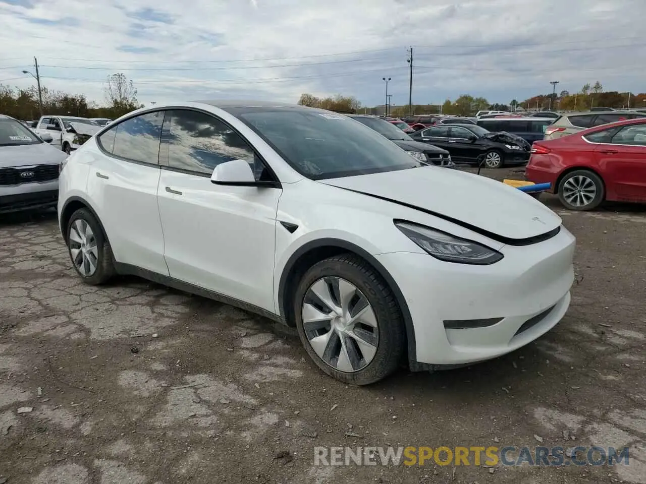 4 Photograph of a damaged car 5YJYGDEE9LF031148 TESLA MODEL Y 2020