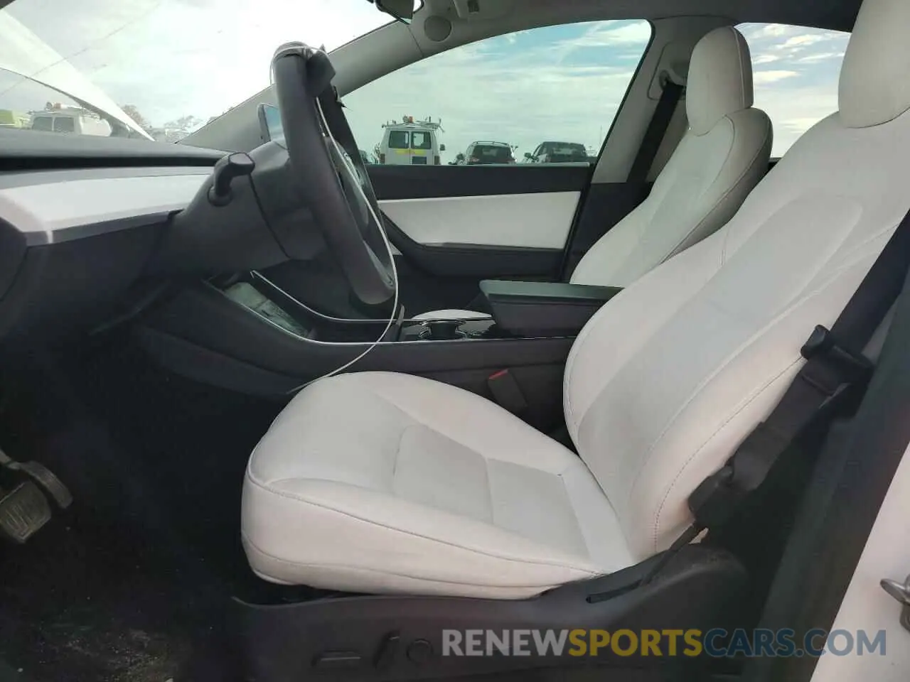 7 Photograph of a damaged car 5YJYGDEE9LF031148 TESLA MODEL Y 2020