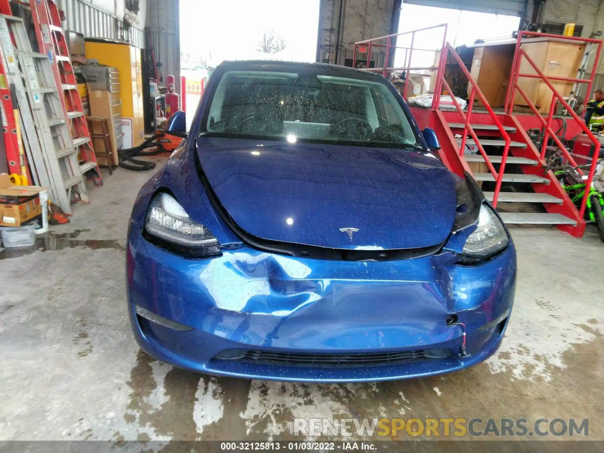 11 Photograph of a damaged car 5YJYGDEE9LF031814 TESLA MODEL Y 2020