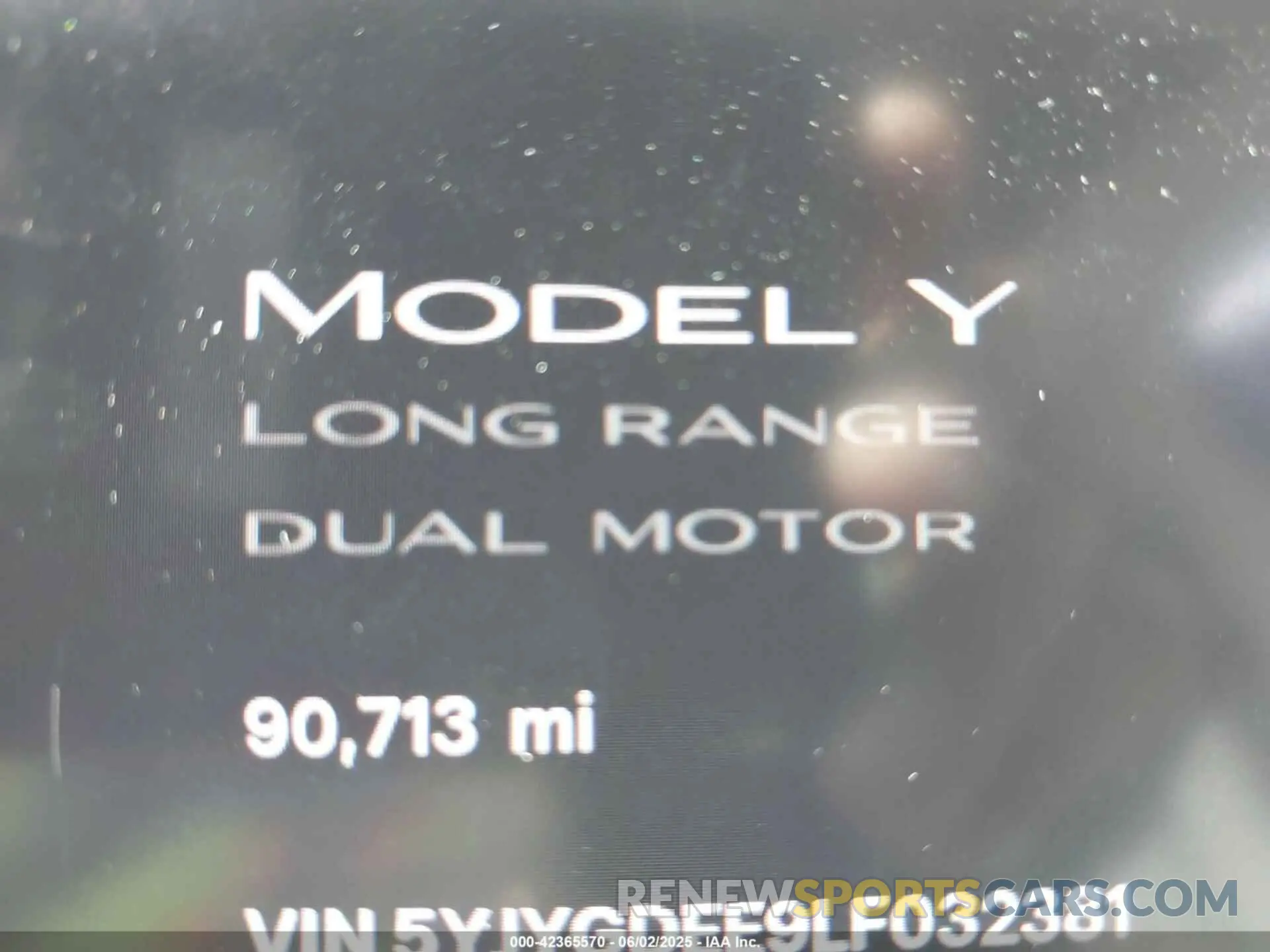 7 Photograph of a damaged car 5YJYGDEE9LF032381 TESLA MODEL Y 2020