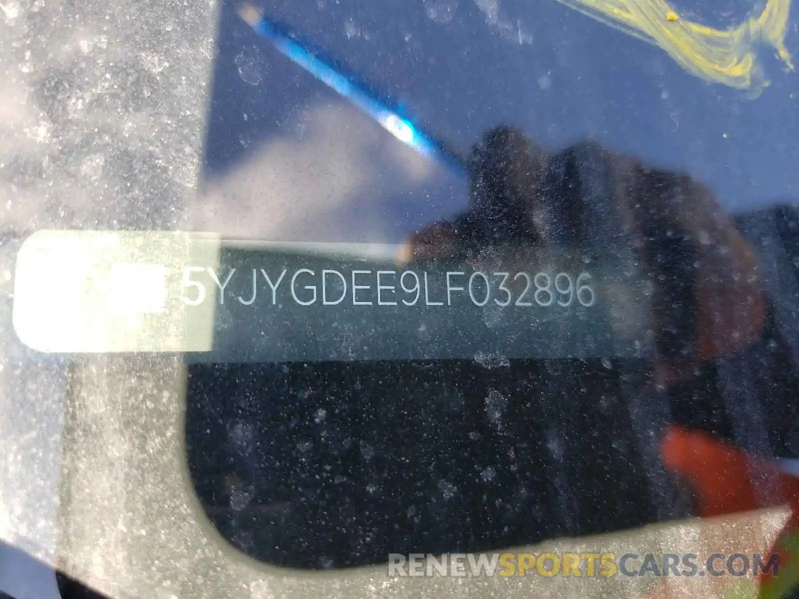 10 Photograph of a damaged car 5YJYGDEE9LF032896 TESLA MODEL Y 2020