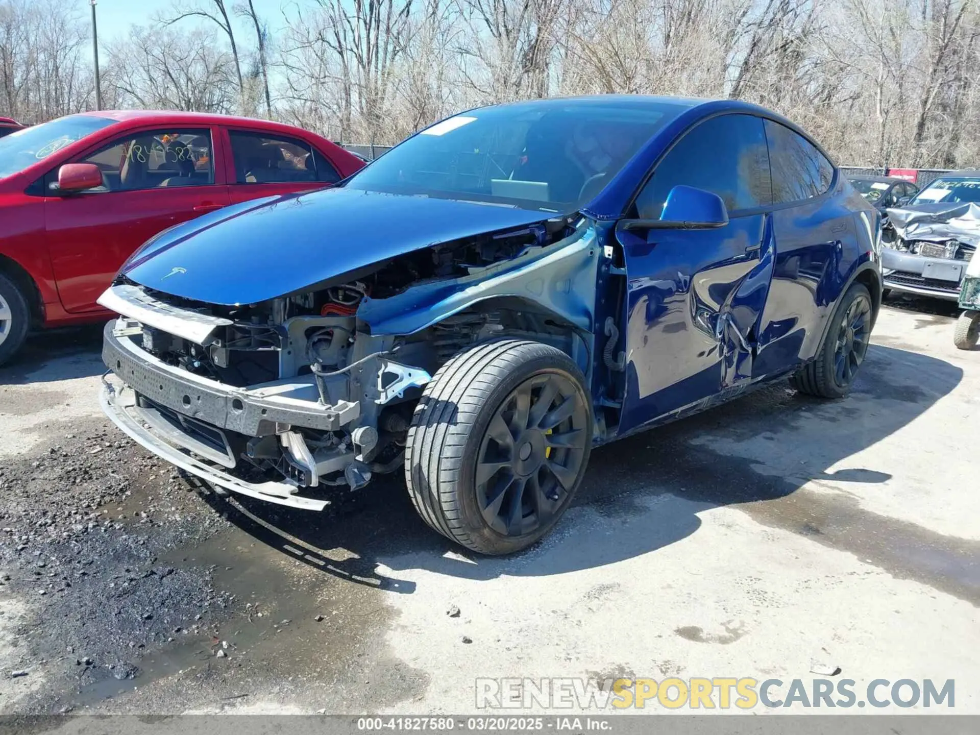 2 Photograph of a damaged car 5YJYGDEE9LF033966 TESLA MODEL Y 2020