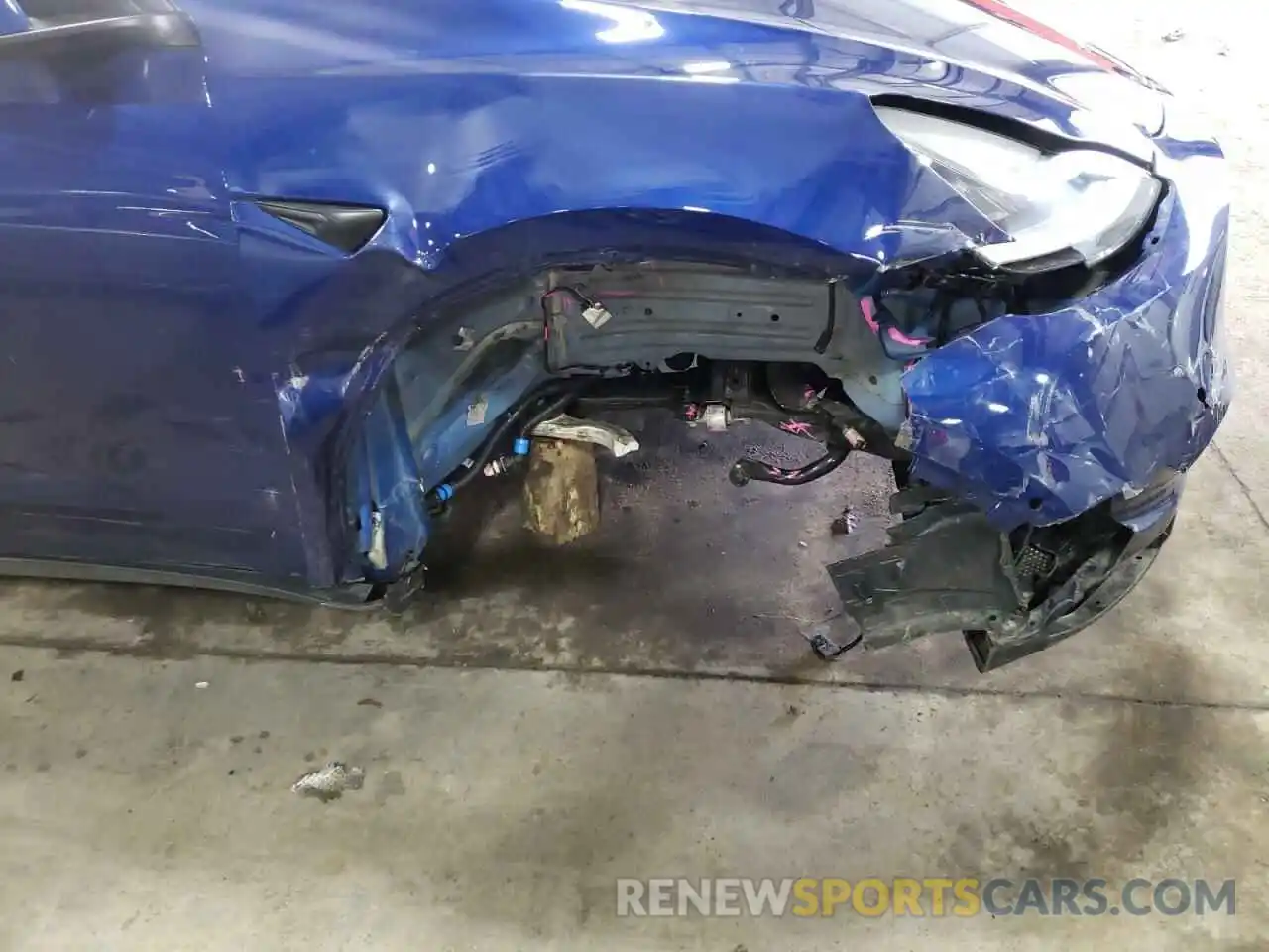 9 Photograph of a damaged car 5YJYGDEE9LF034955 TESLA MODEL Y 2020