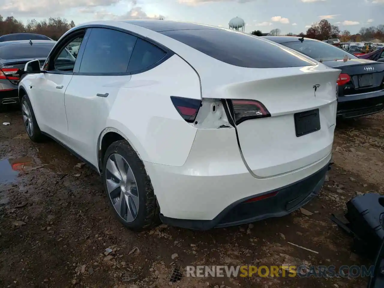 3 Photograph of a damaged car 5YJYGDEE9LF043820 TESLA MODEL Y 2020