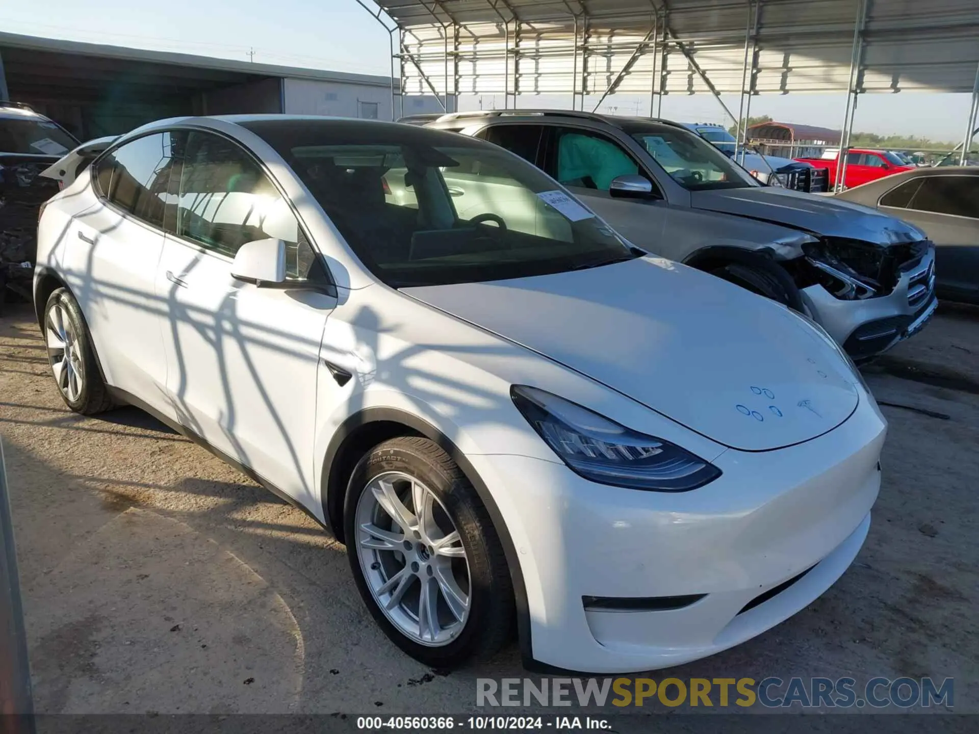 1 Photograph of a damaged car 5YJYGDEE9LF043865 TESLA MODEL Y 2020