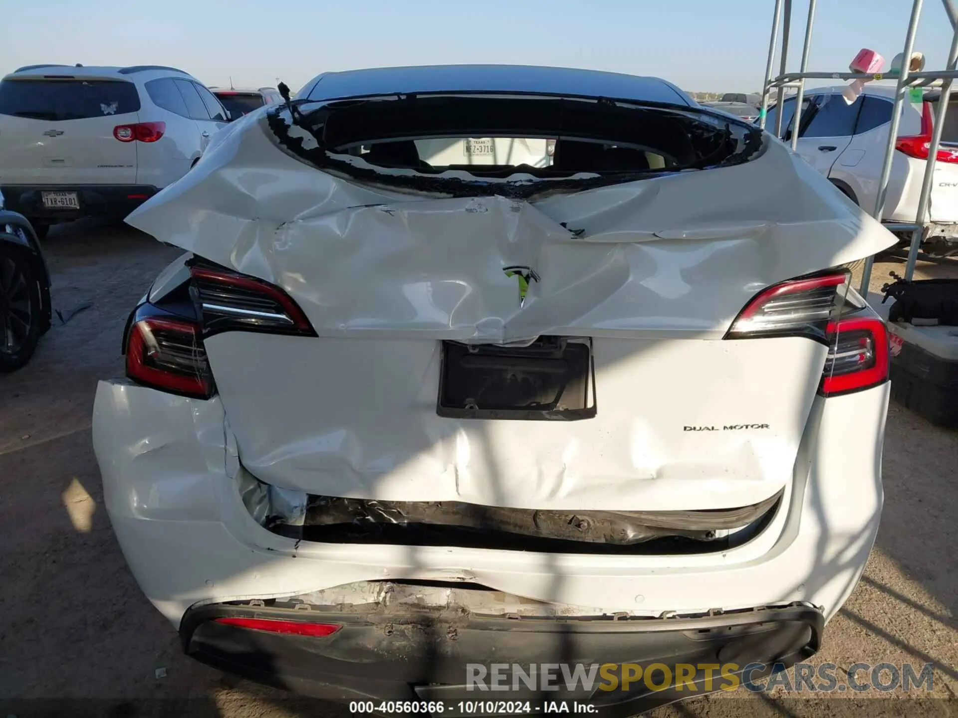 15 Photograph of a damaged car 5YJYGDEE9LF043865 TESLA MODEL Y 2020