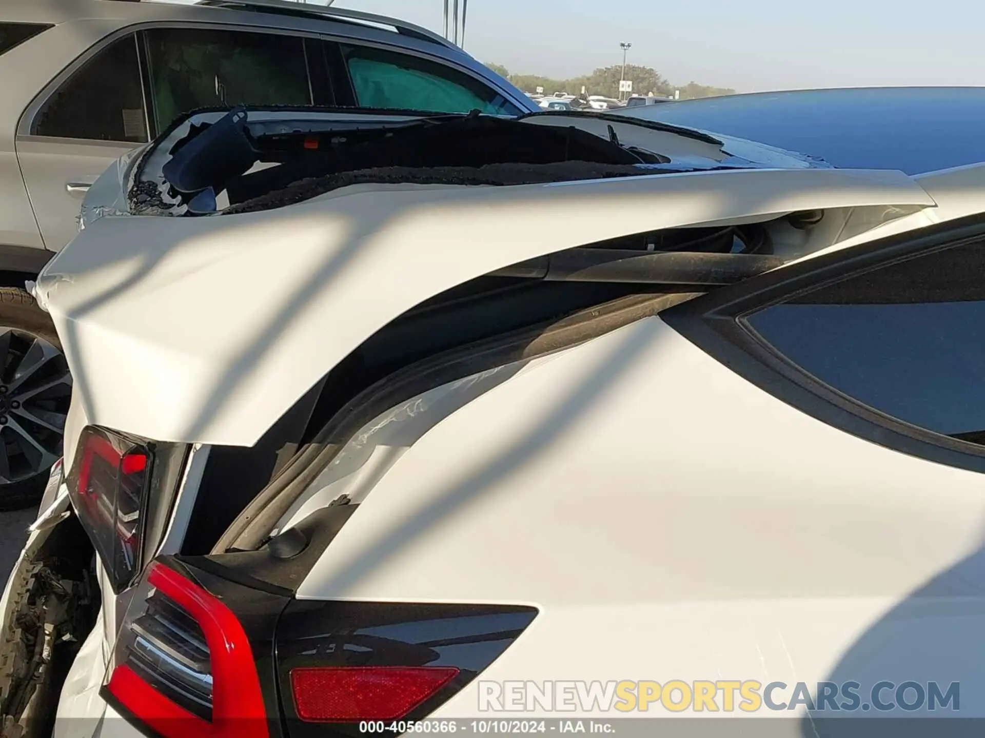 6 Photograph of a damaged car 5YJYGDEE9LF043865 TESLA MODEL Y 2020
