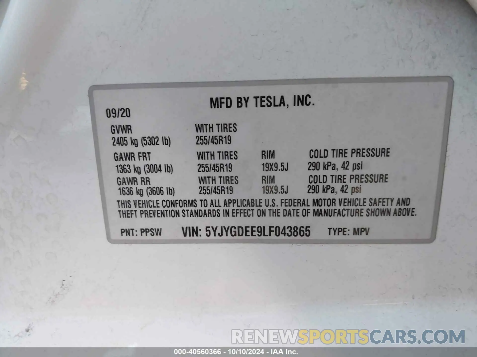 9 Photograph of a damaged car 5YJYGDEE9LF043865 TESLA MODEL Y 2020