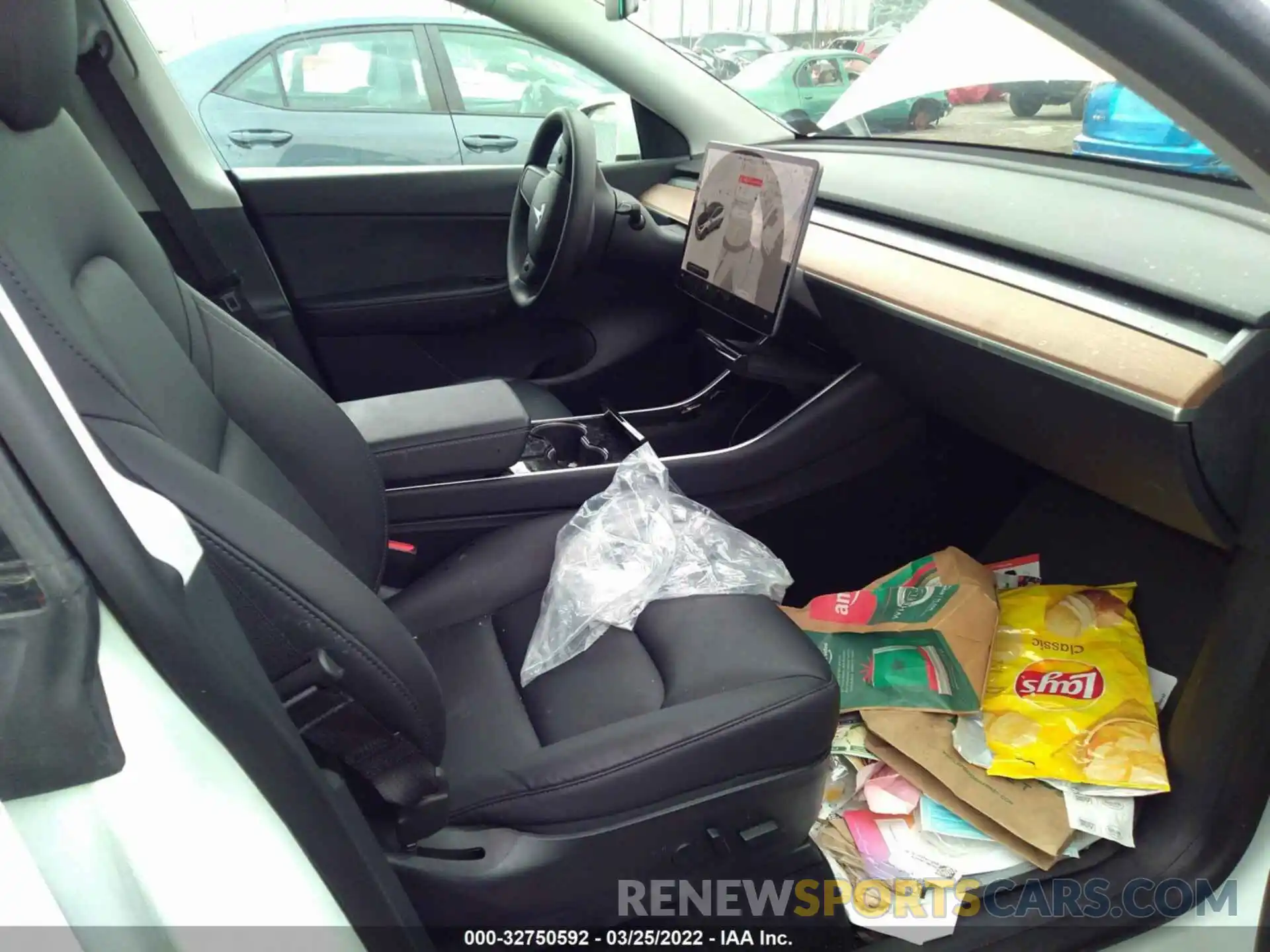 5 Photograph of a damaged car 5YJYGDEE9LF048158 TESLA MODEL Y 2020