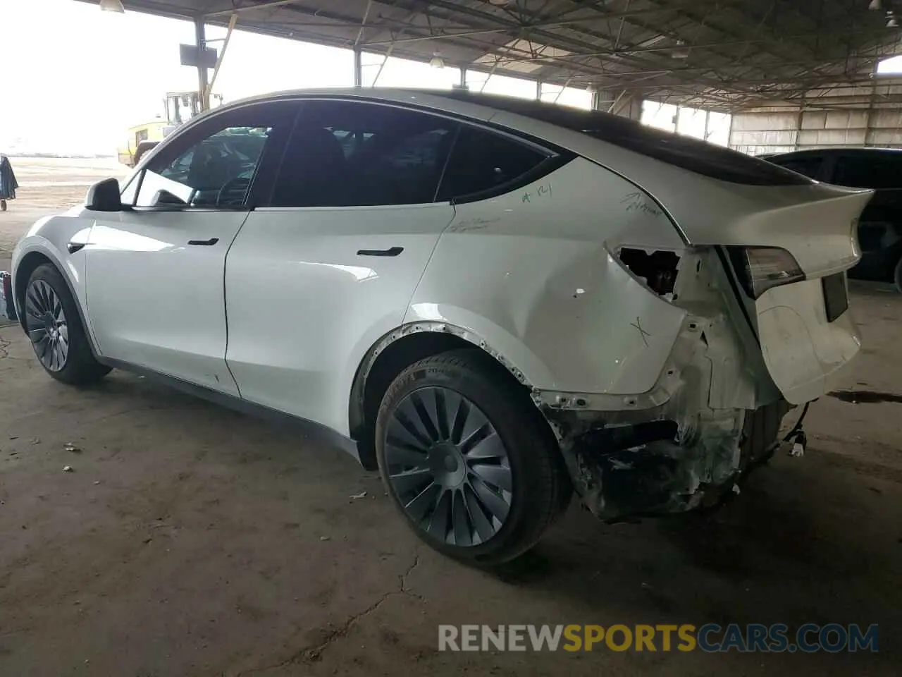 2 Photograph of a damaged car 5YJYGDEE9LF054591 TESLA MODEL Y 2020