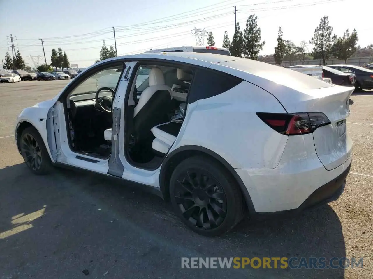 2 Photograph of a damaged car 5YJYGDEE9LF056289 TESLA MODEL Y 2020