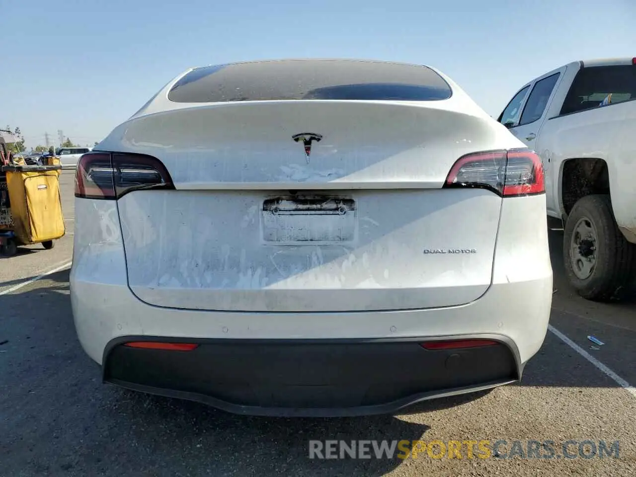 6 Photograph of a damaged car 5YJYGDEE9LF056289 TESLA MODEL Y 2020