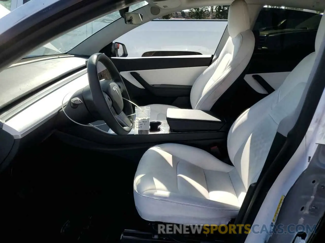 7 Photograph of a damaged car 5YJYGDEE9LF056289 TESLA MODEL Y 2020