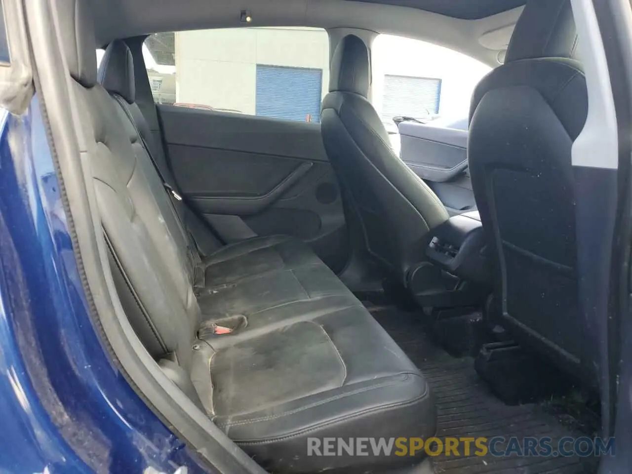10 Photograph of a damaged car 5YJYGDEEXLF006243 TESLA MODEL Y 2020
