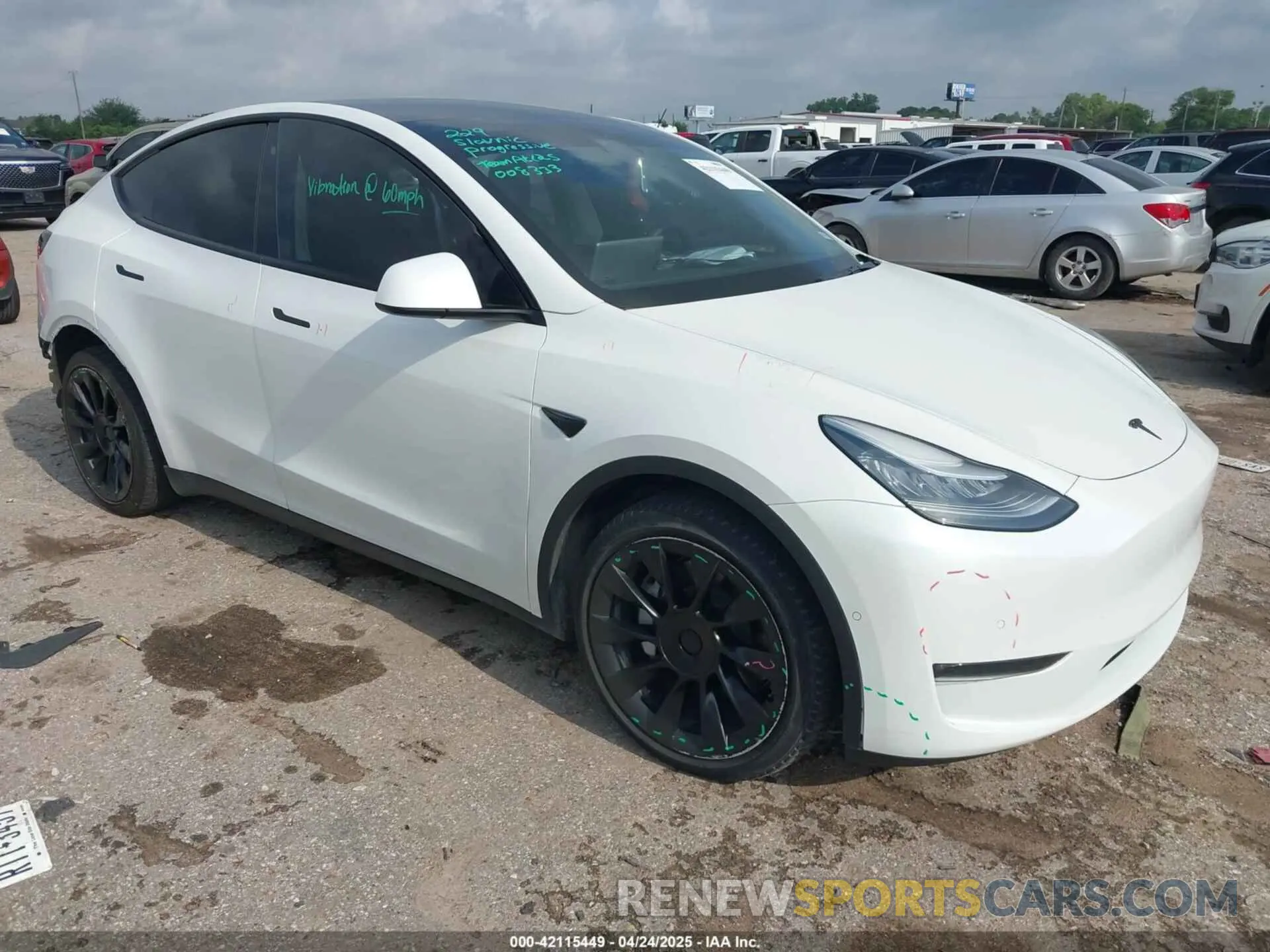 1 Photograph of a damaged car 5YJYGDEEXLF008333 TESLA MODEL Y 2020