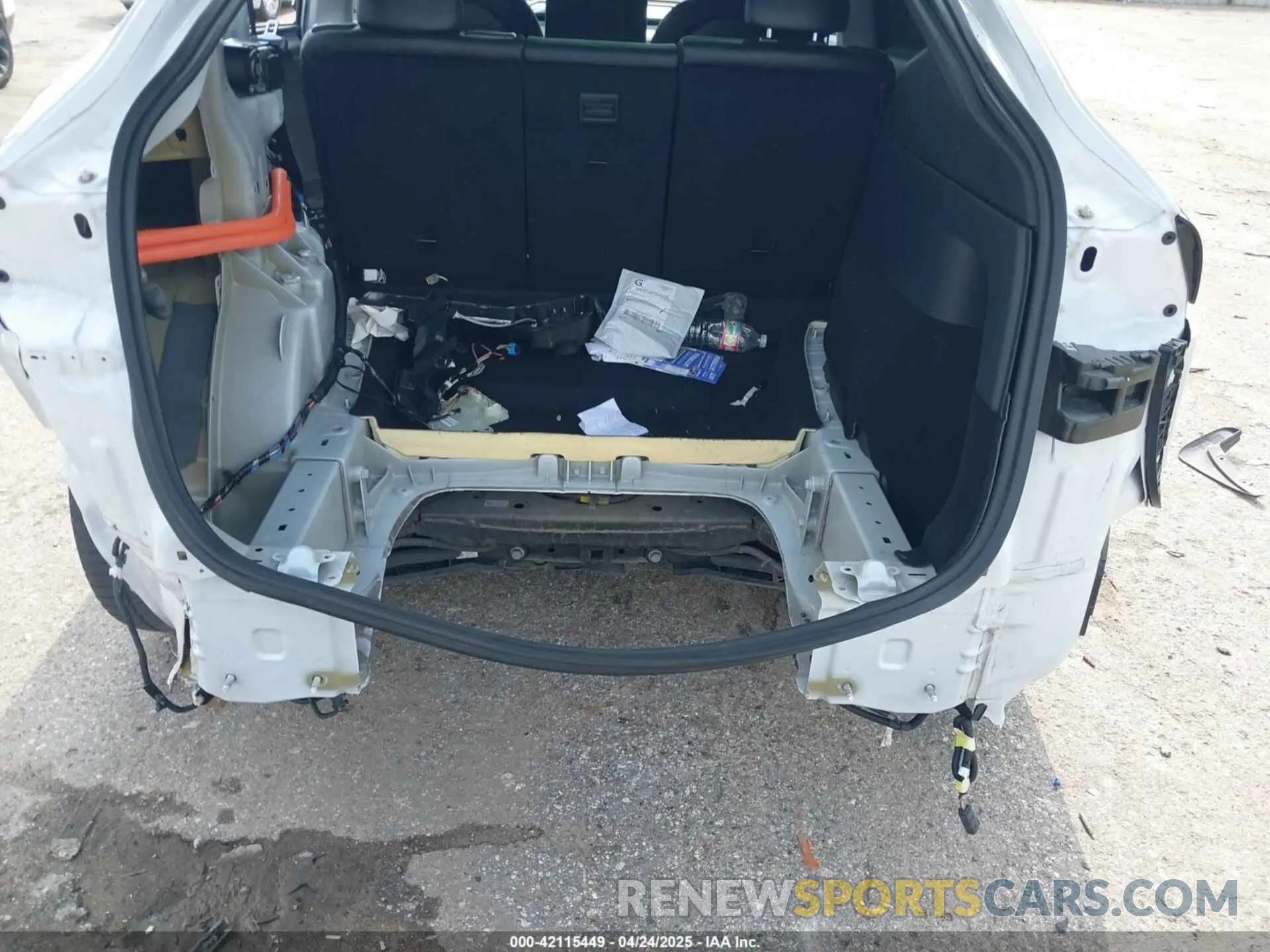 10 Photograph of a damaged car 5YJYGDEEXLF008333 TESLA MODEL Y 2020