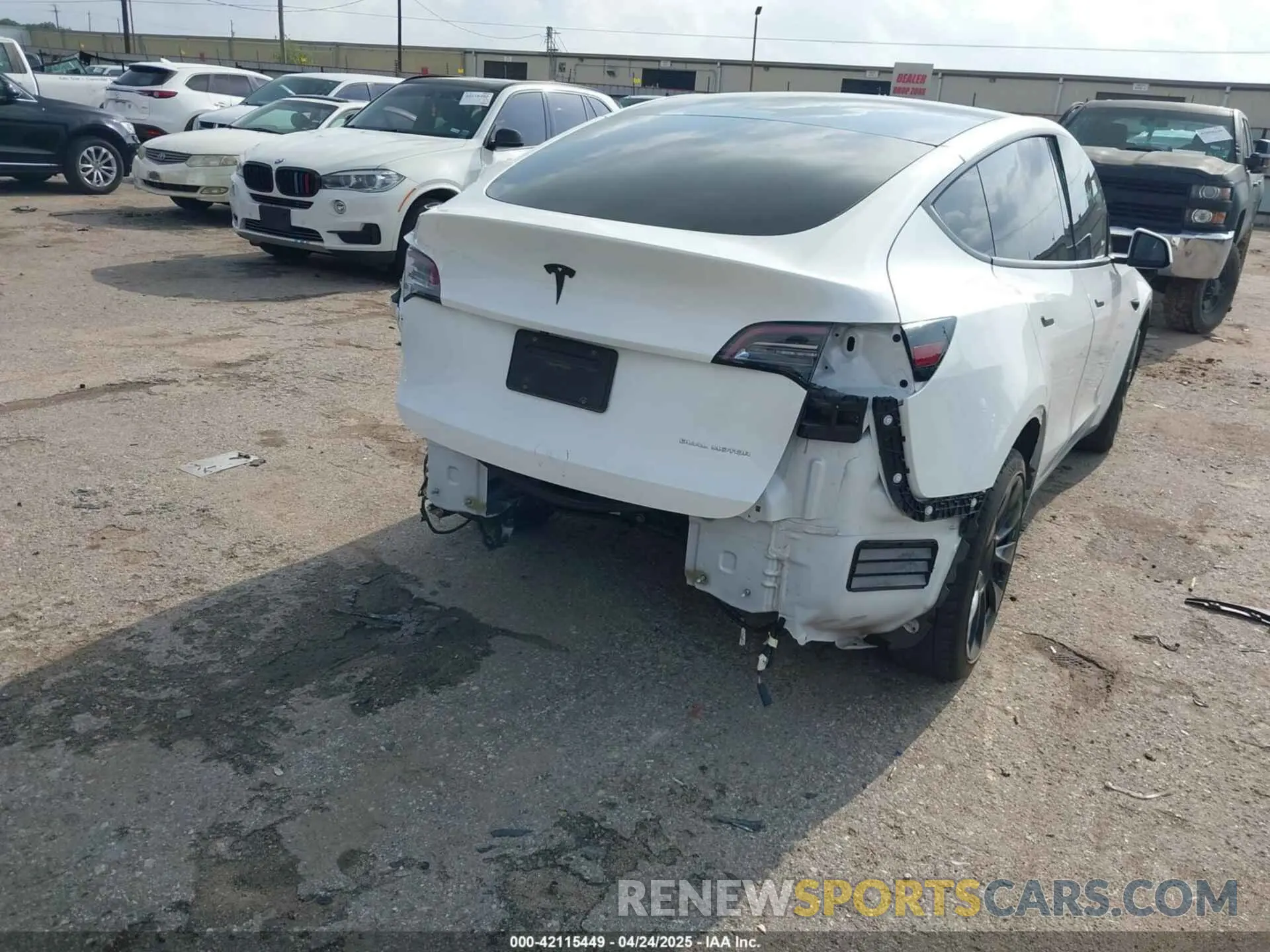 6 Photograph of a damaged car 5YJYGDEEXLF008333 TESLA MODEL Y 2020