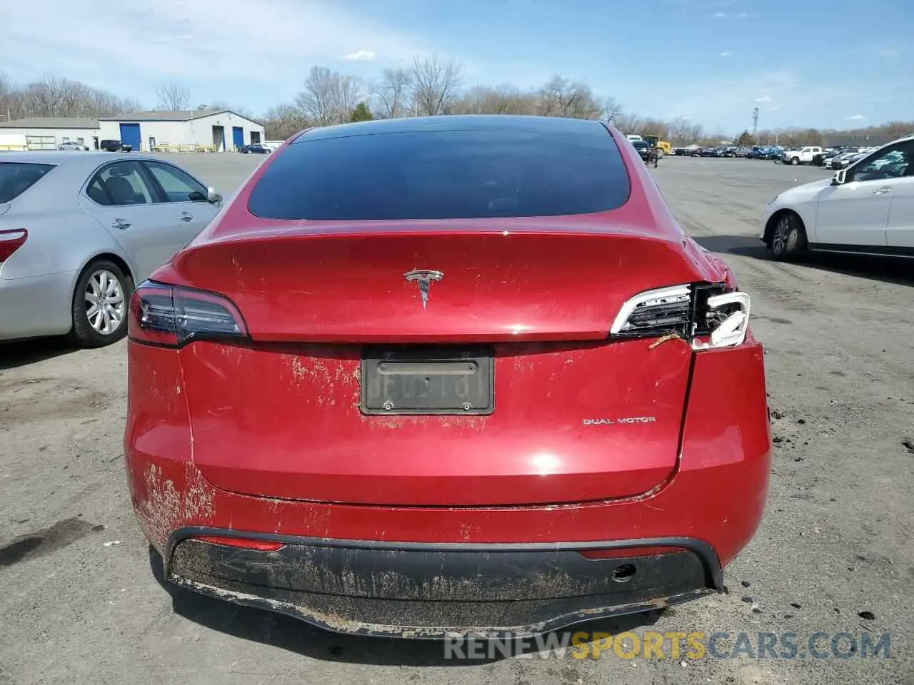 6 Photograph of a damaged car 5YJYGDEEXLF013726 TESLA MODEL Y 2020