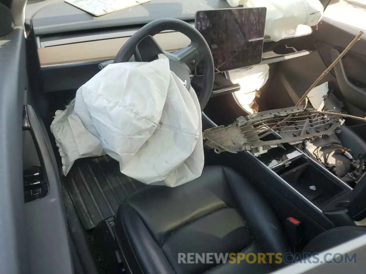 8 Photograph of a damaged car 5YJYGDEEXLF013726 TESLA MODEL Y 2020