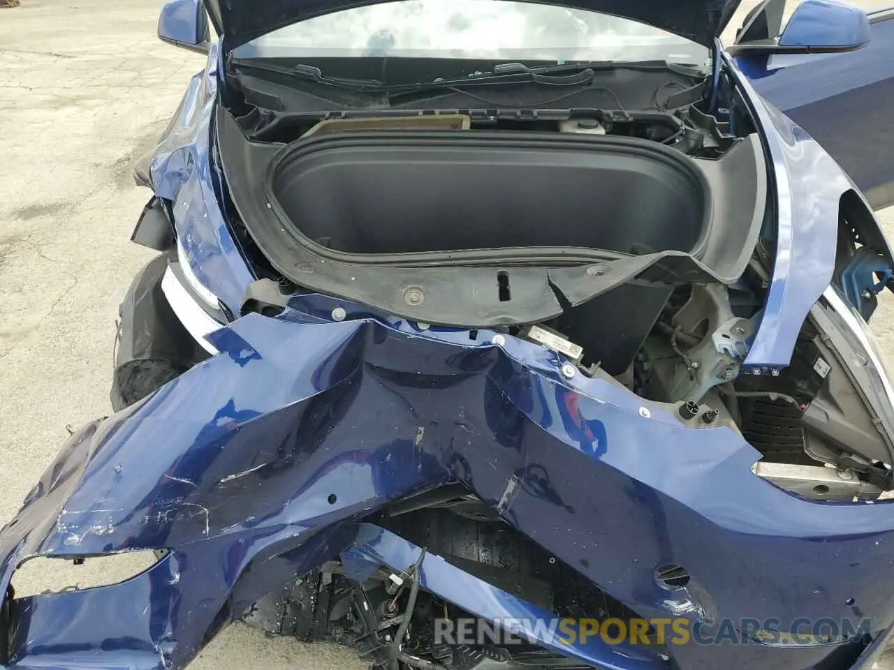 11 Photograph of a damaged car 5YJYGDEEXLF014178 TESLA MODEL Y 2020