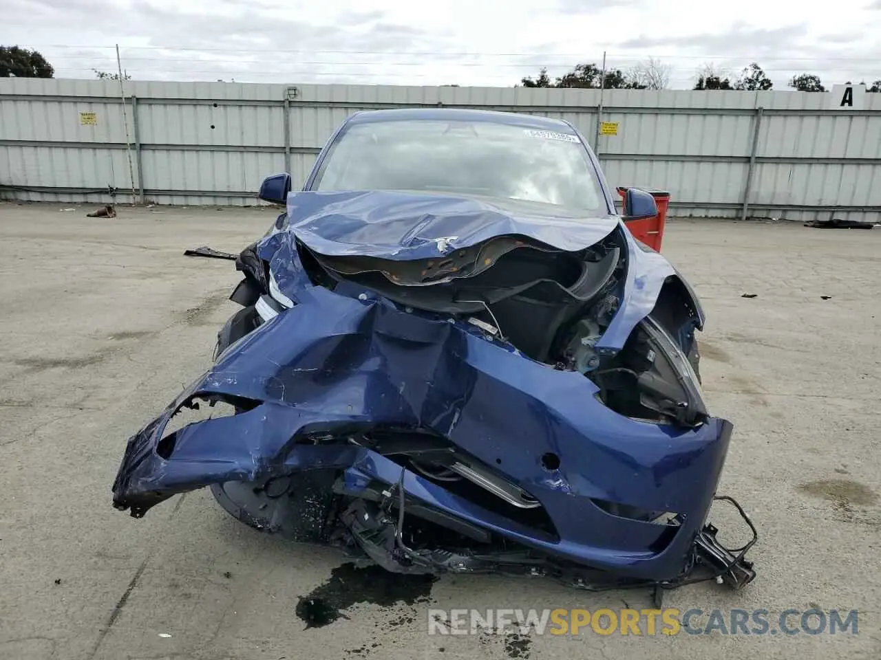 5 Photograph of a damaged car 5YJYGDEEXLF014178 TESLA MODEL Y 2020