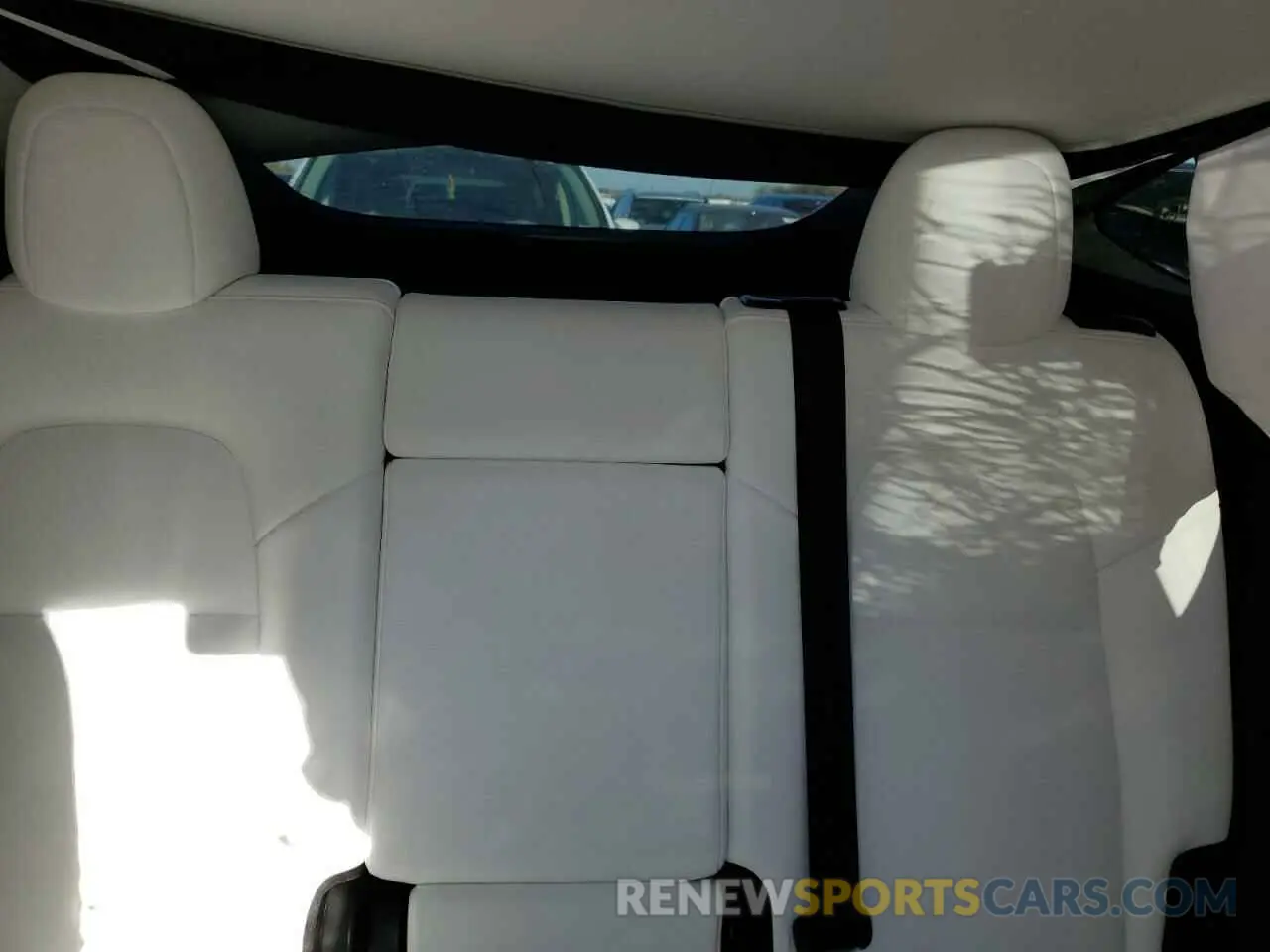 10 Photograph of a damaged car 5YJYGDEEXLF030980 TESLA MODEL Y 2020