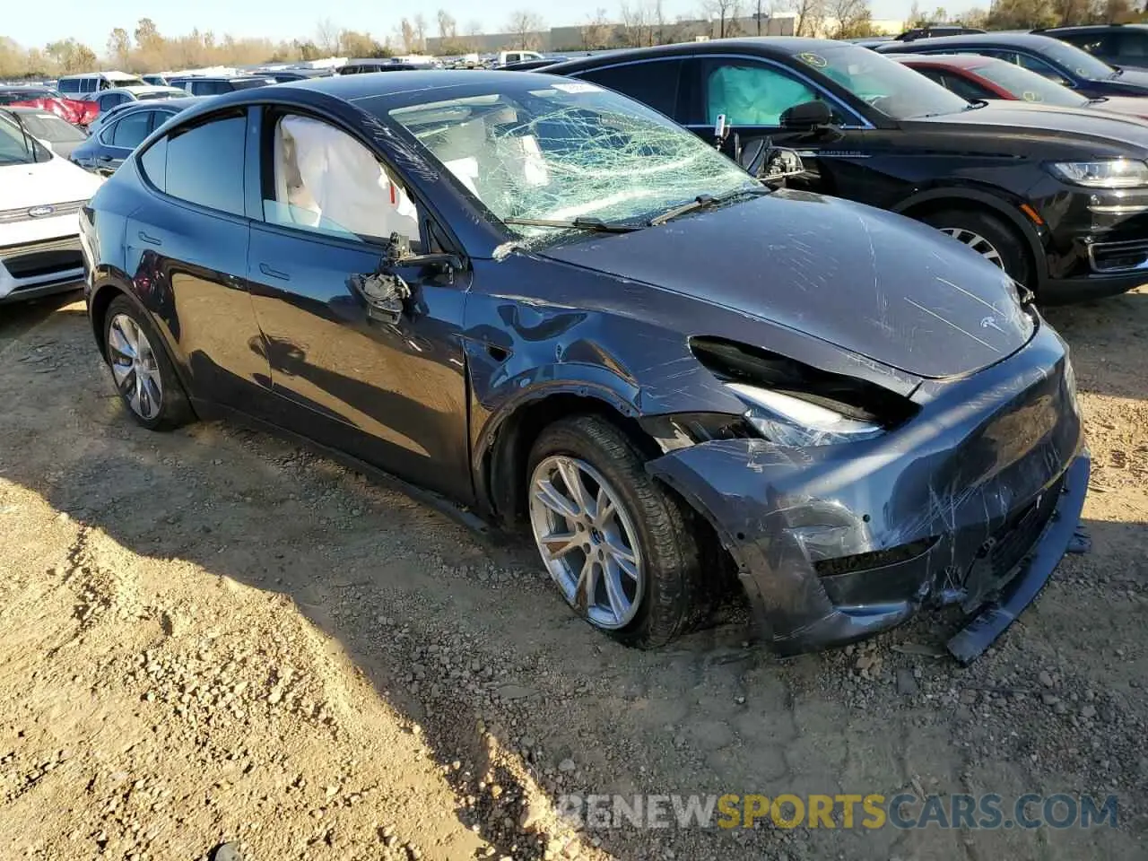 4 Photograph of a damaged car 5YJYGDEEXLF030980 TESLA MODEL Y 2020
