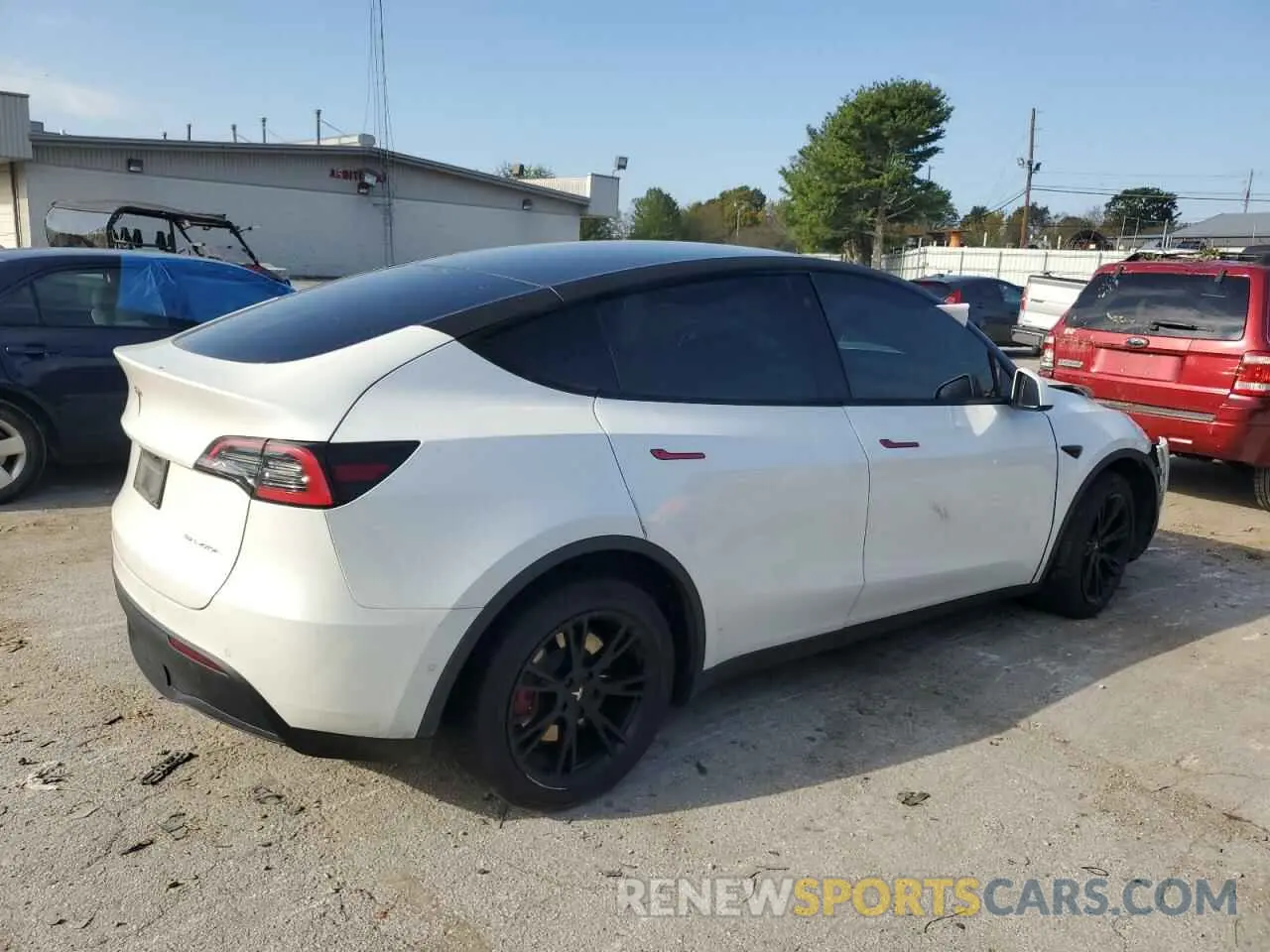 3 Photograph of a damaged car 5YJYGDEEXLF038271 TESLA MODEL Y 2020