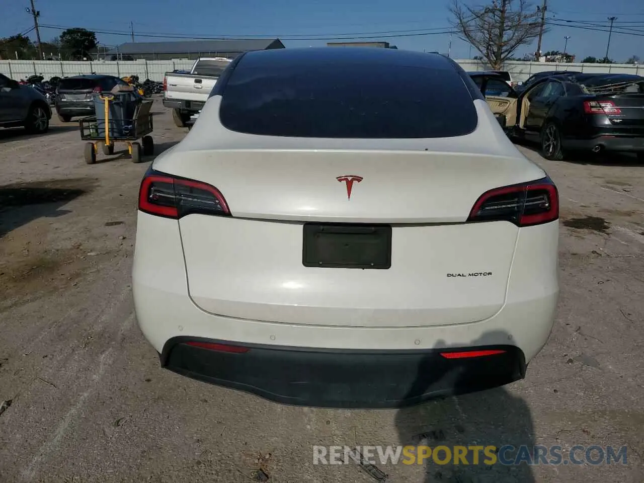 6 Photograph of a damaged car 5YJYGDEEXLF038271 TESLA MODEL Y 2020