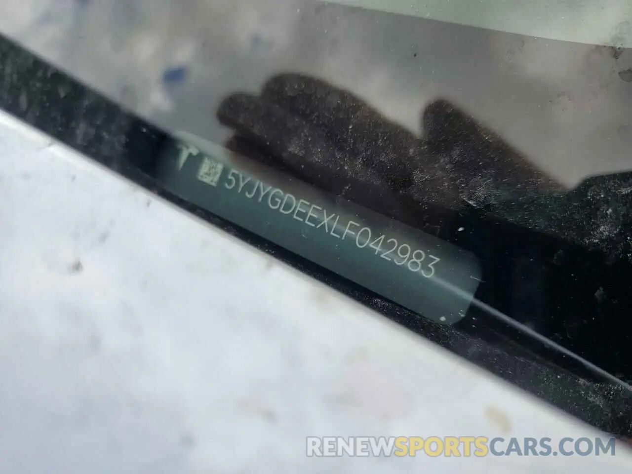 13 Photograph of a damaged car 5YJYGDEEXLF042983 TESLA MODEL Y 2020