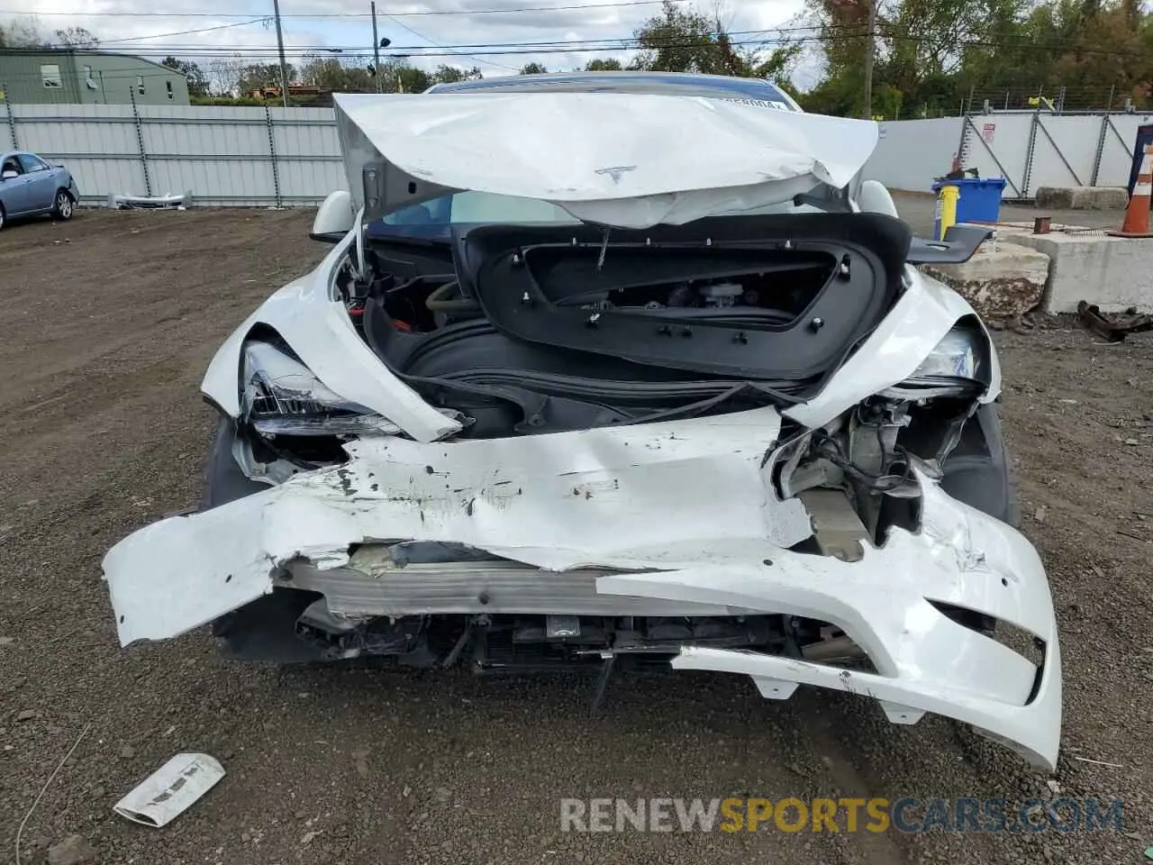 5 Photograph of a damaged car 5YJYGDEEXLF042983 TESLA MODEL Y 2020