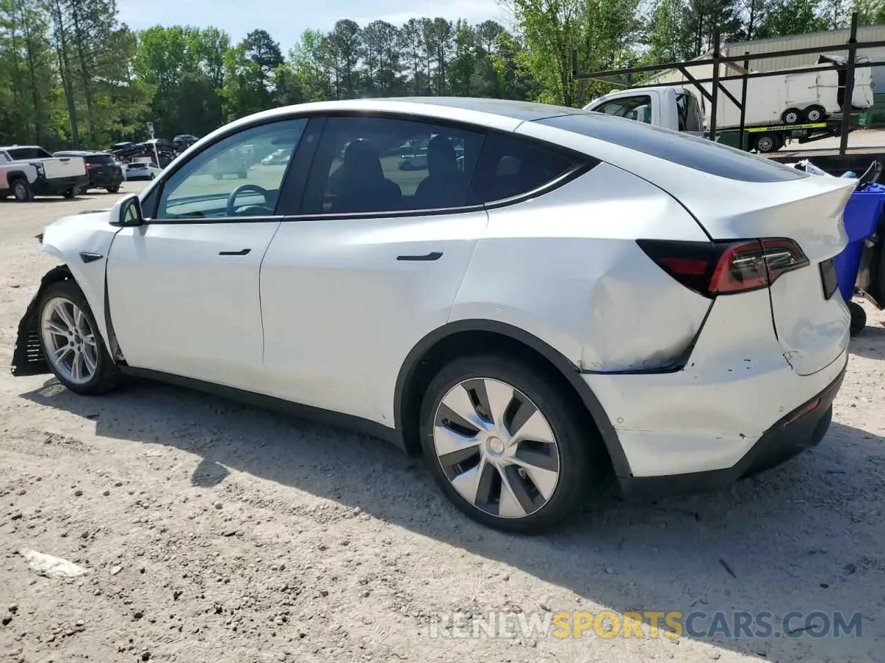 2 Photograph of a damaged car 5YJYGDEEXLF043910 TESLA MODEL Y 2020
