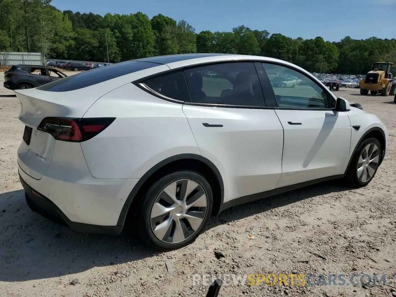 3 Photograph of a damaged car 5YJYGDEEXLF043910 TESLA MODEL Y 2020