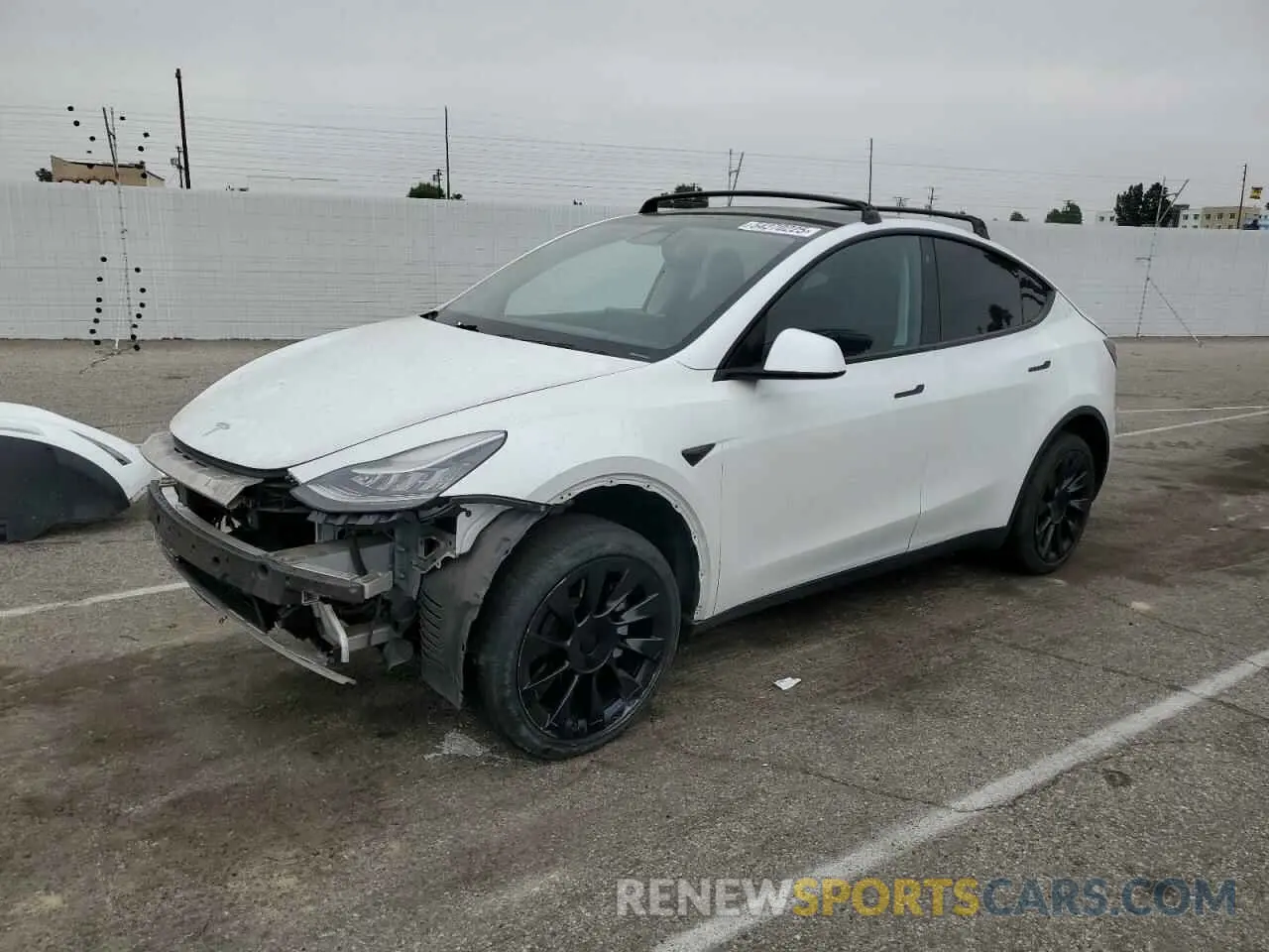 1 Photograph of a damaged car 5YJYGDEEXLF052963 TESLA MODEL Y 2020